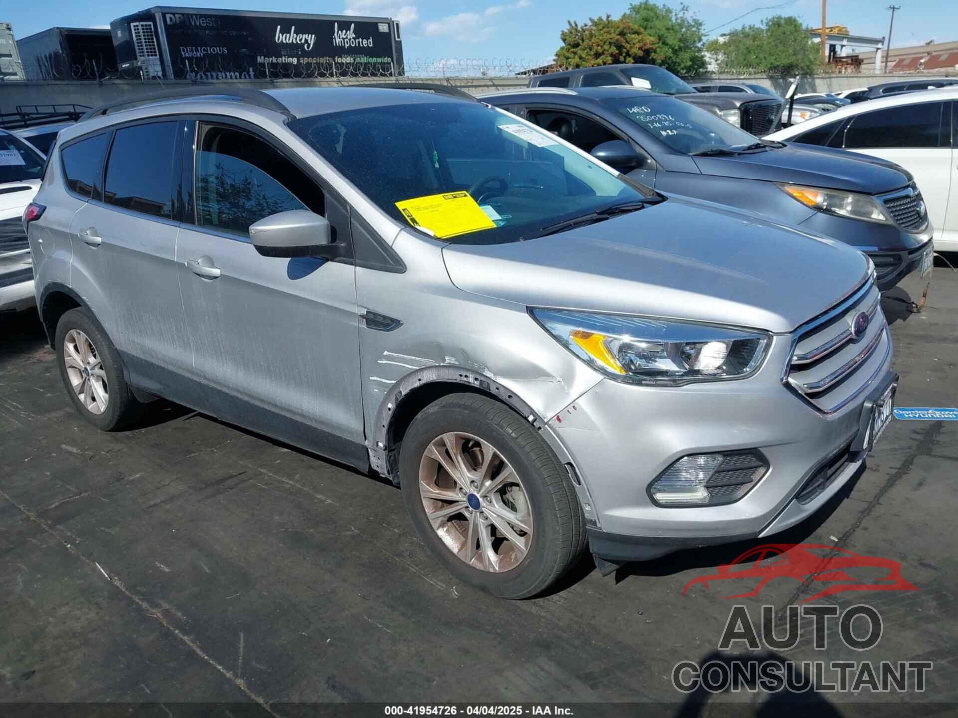 FORD ESCAPE 2018 - 1FMCU0GD0JUB15729