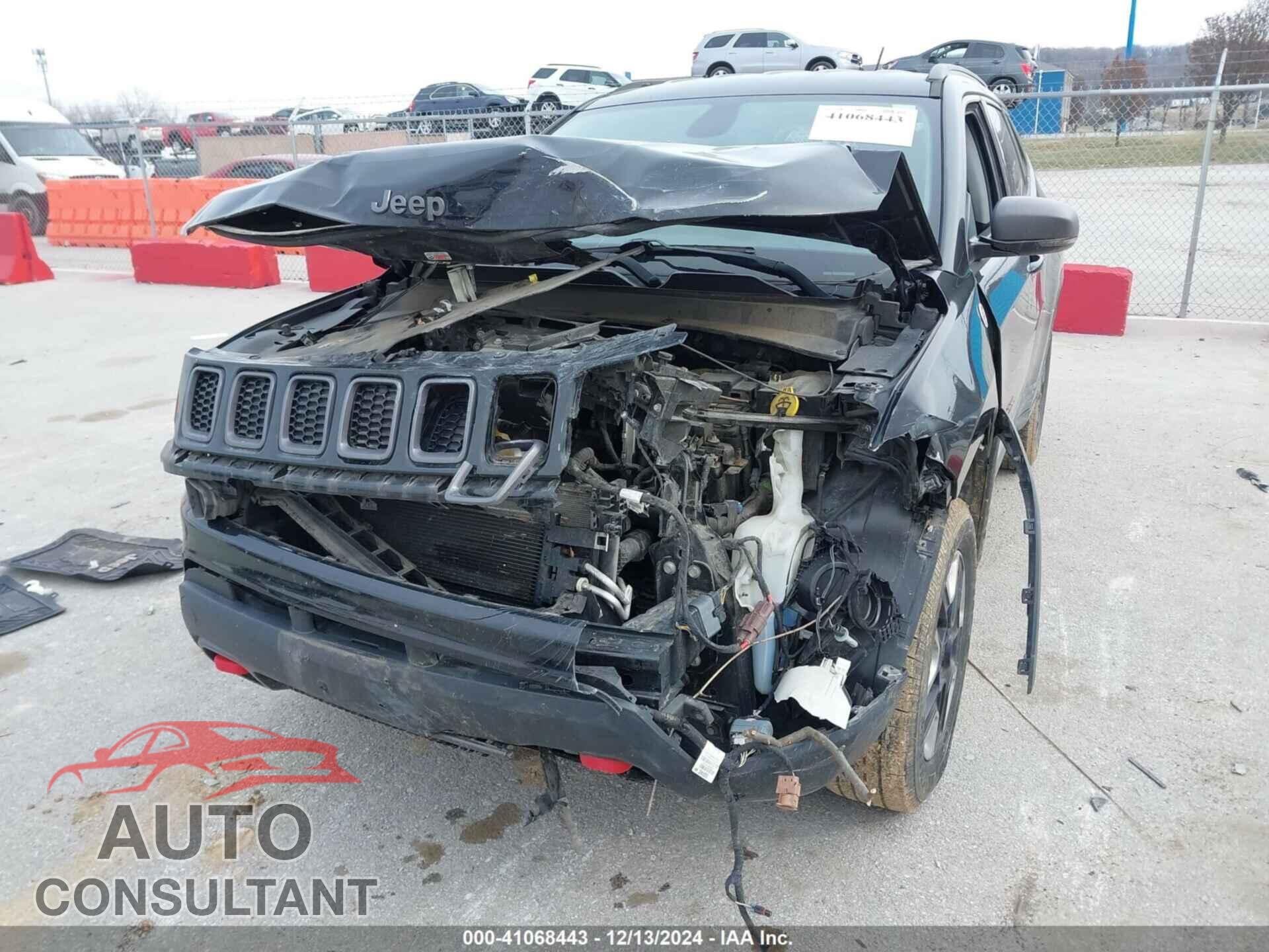 JEEP COMPASS 2018 - 3C4NJDDB6JT442016