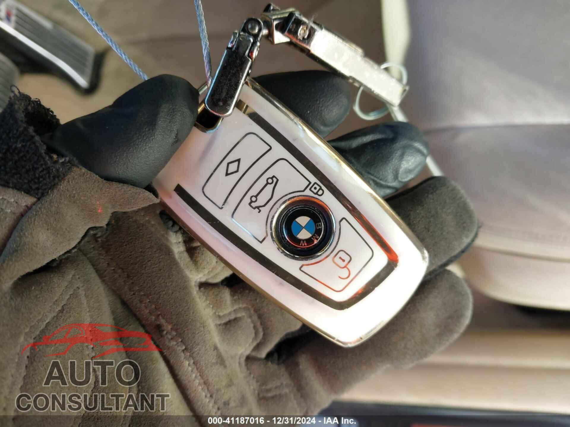 BMW 528I 2014 - WBA5A7C56ED219397