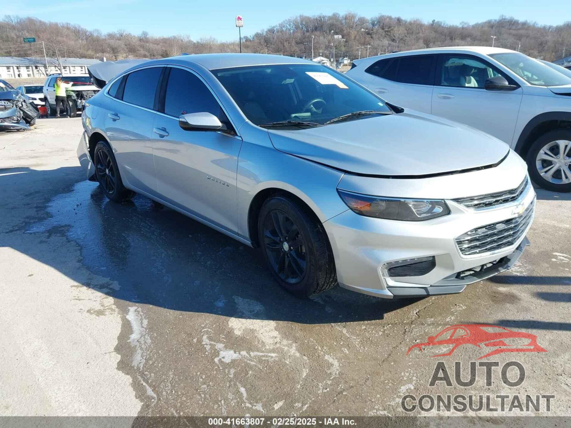 CHEVROLET MALIBU 2018 - 1G1ZD5ST8JF253915