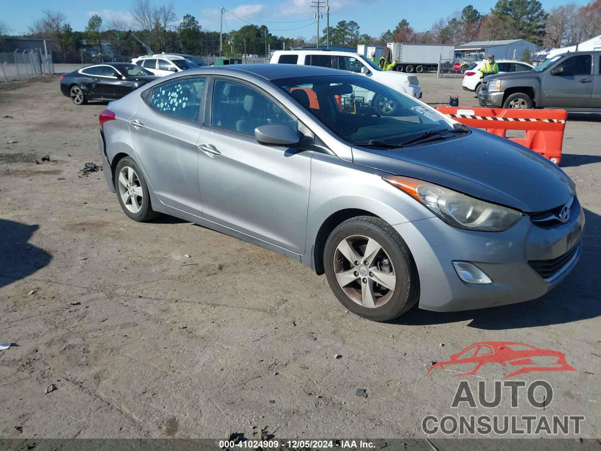 HYUNDAI ELANTRA 2013 - KMHDH4AEXDU924032