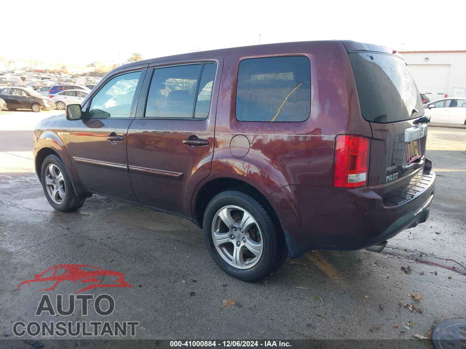 HONDA PILOT 2013 - 5FNYF3H5XDB005409