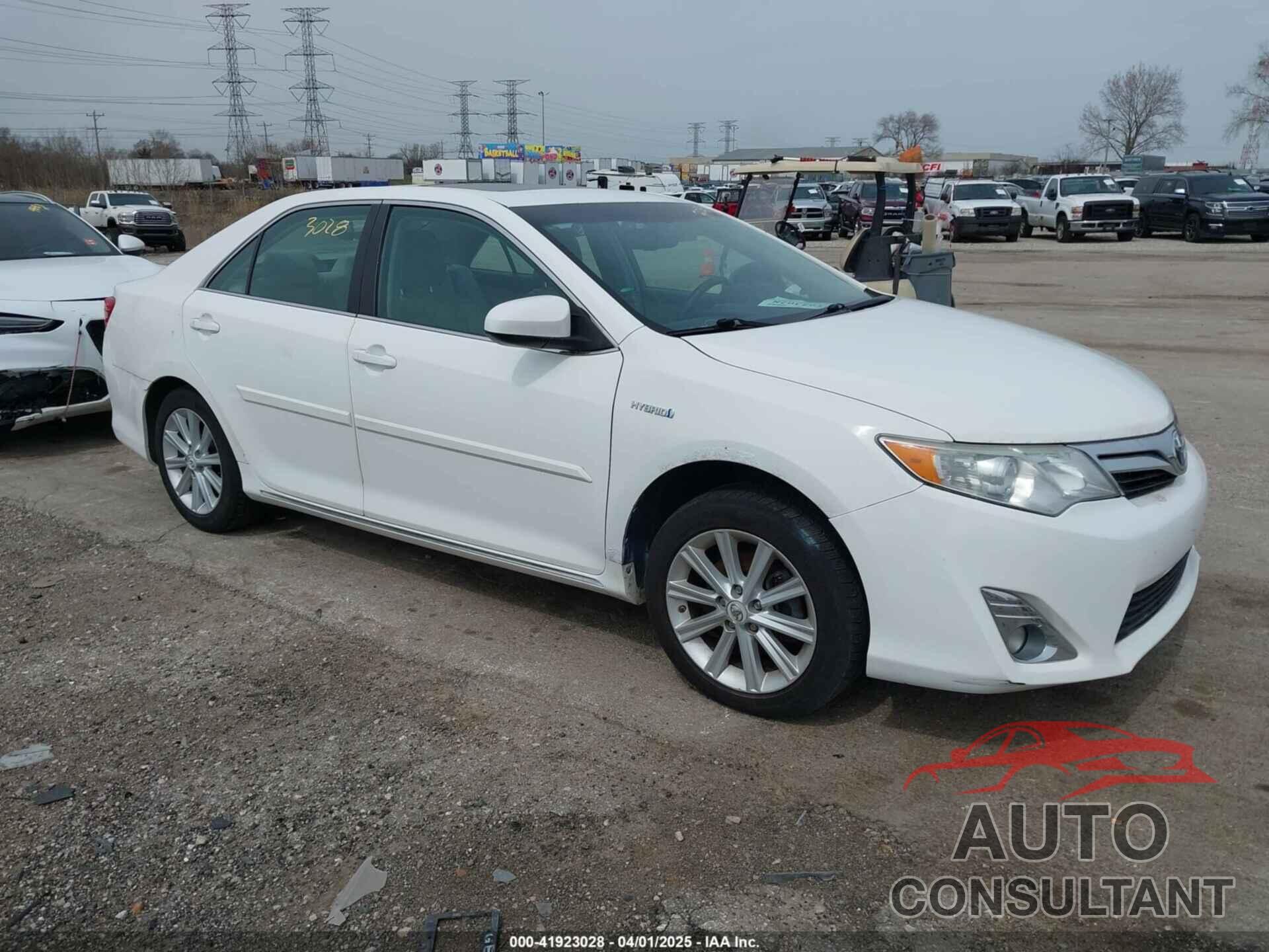 TOYOTA CAMRY HYBRID 2013 - 4T1BD1FK8DU064647