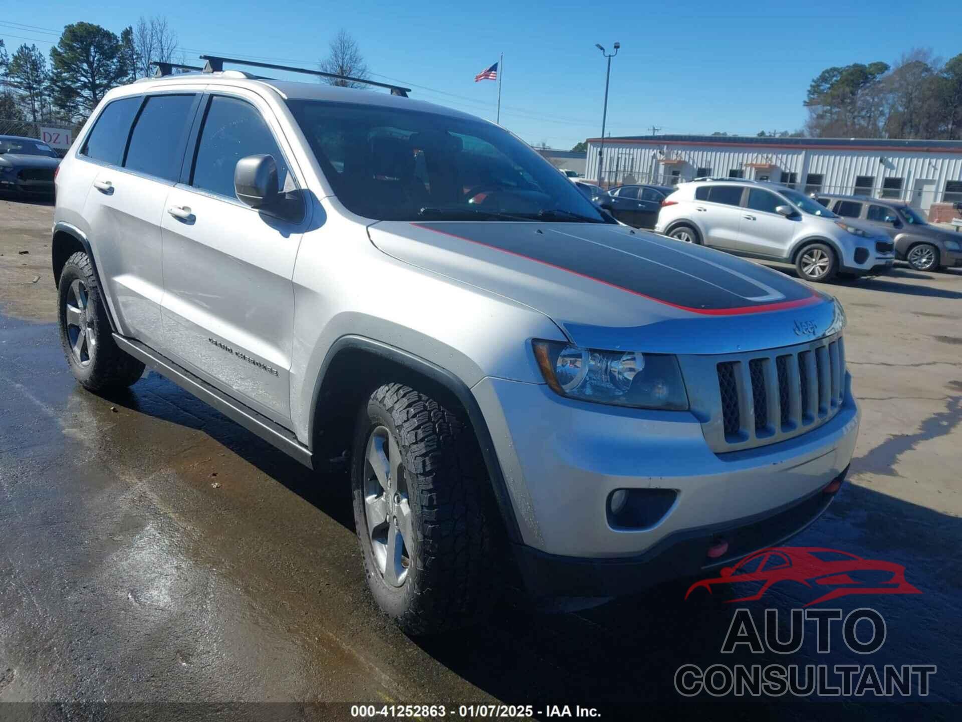 JEEP GRAND CHEROKEE 2013 - 1C4RJFAT1DC615693