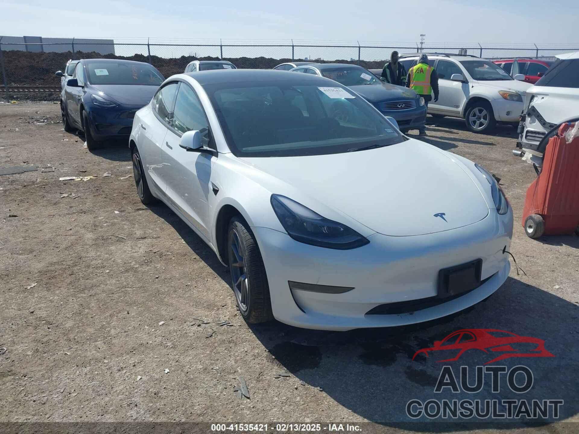 TESLA MODEL 3 2023 - 5YJ3E1EAXPF505951
