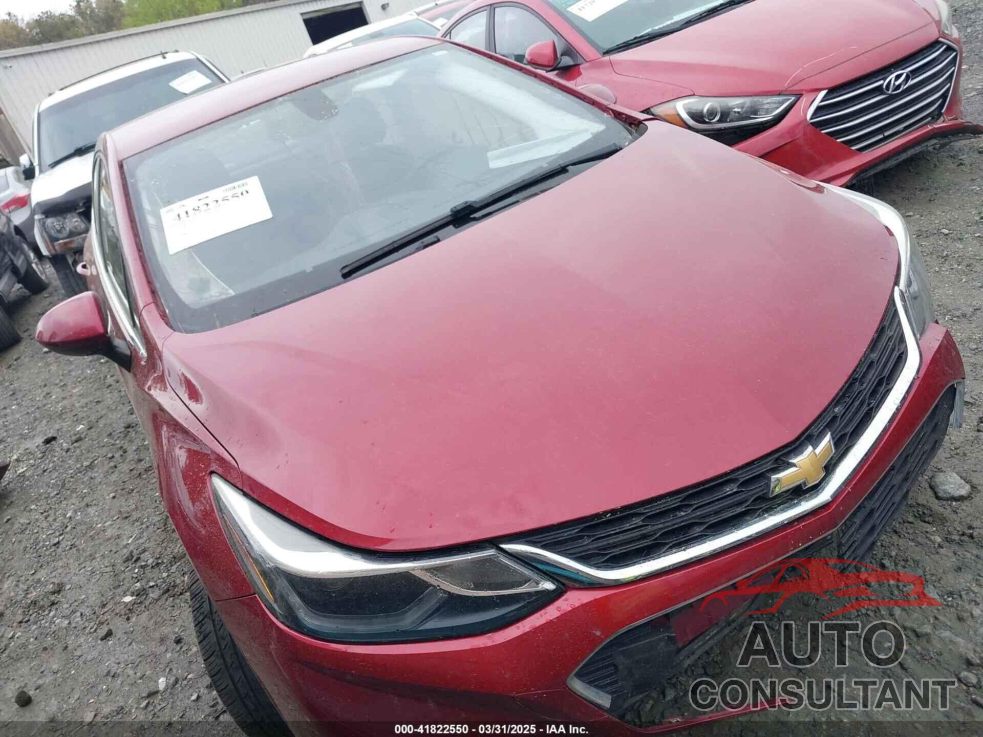 CHEVROLET CRUZE 2018 - 1G1BE5SM2J7115420