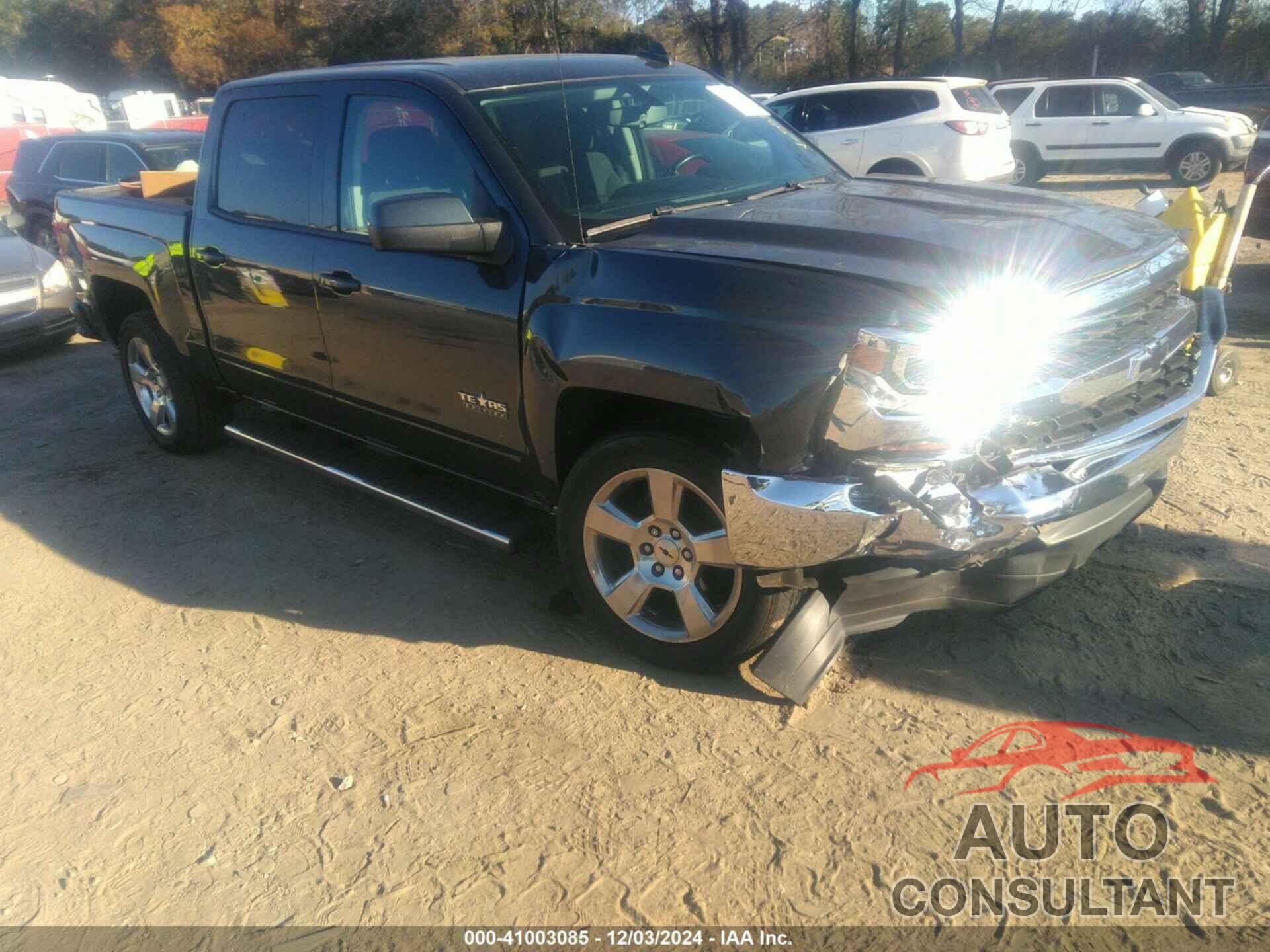 CHEVROLET SILVERADO 1500 2018 - 3GCPCREC0JG560577
