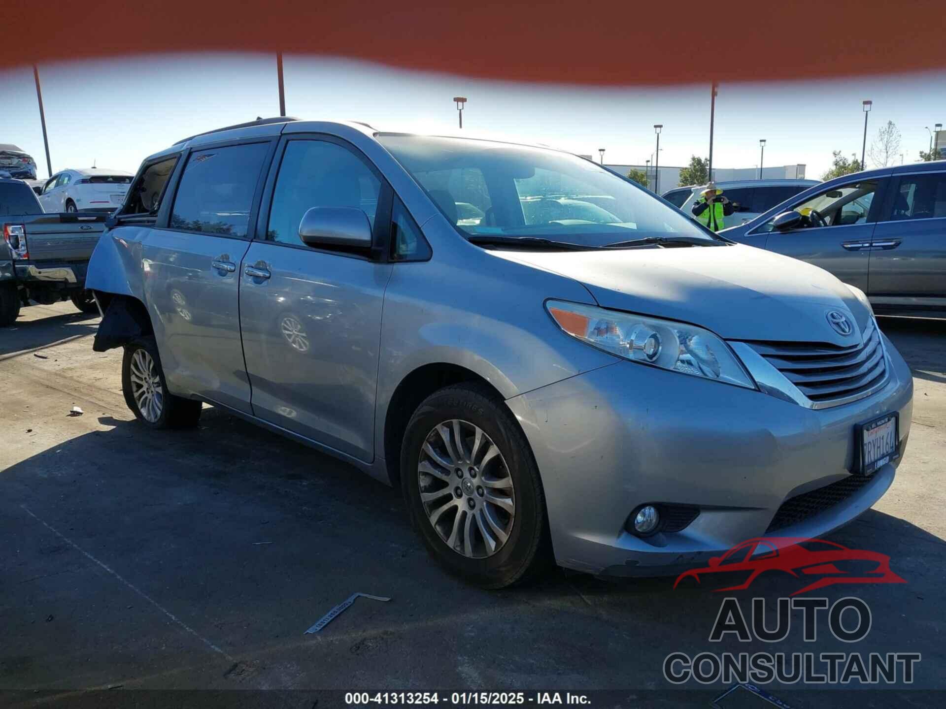 TOYOTA SIENNA 2016 - 5TDYK3DC2GS699416