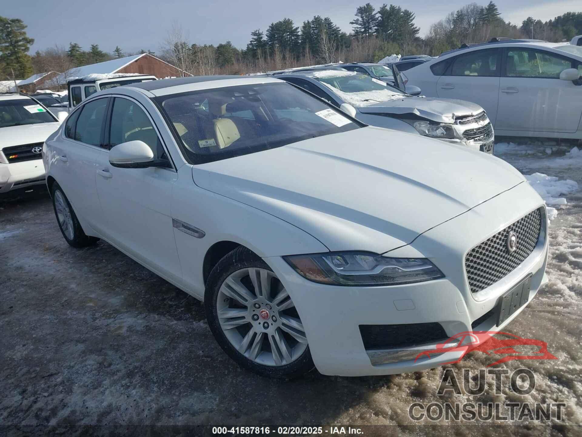 JAGUAR XF 2017 - SAJBJ4BV5HCY31768