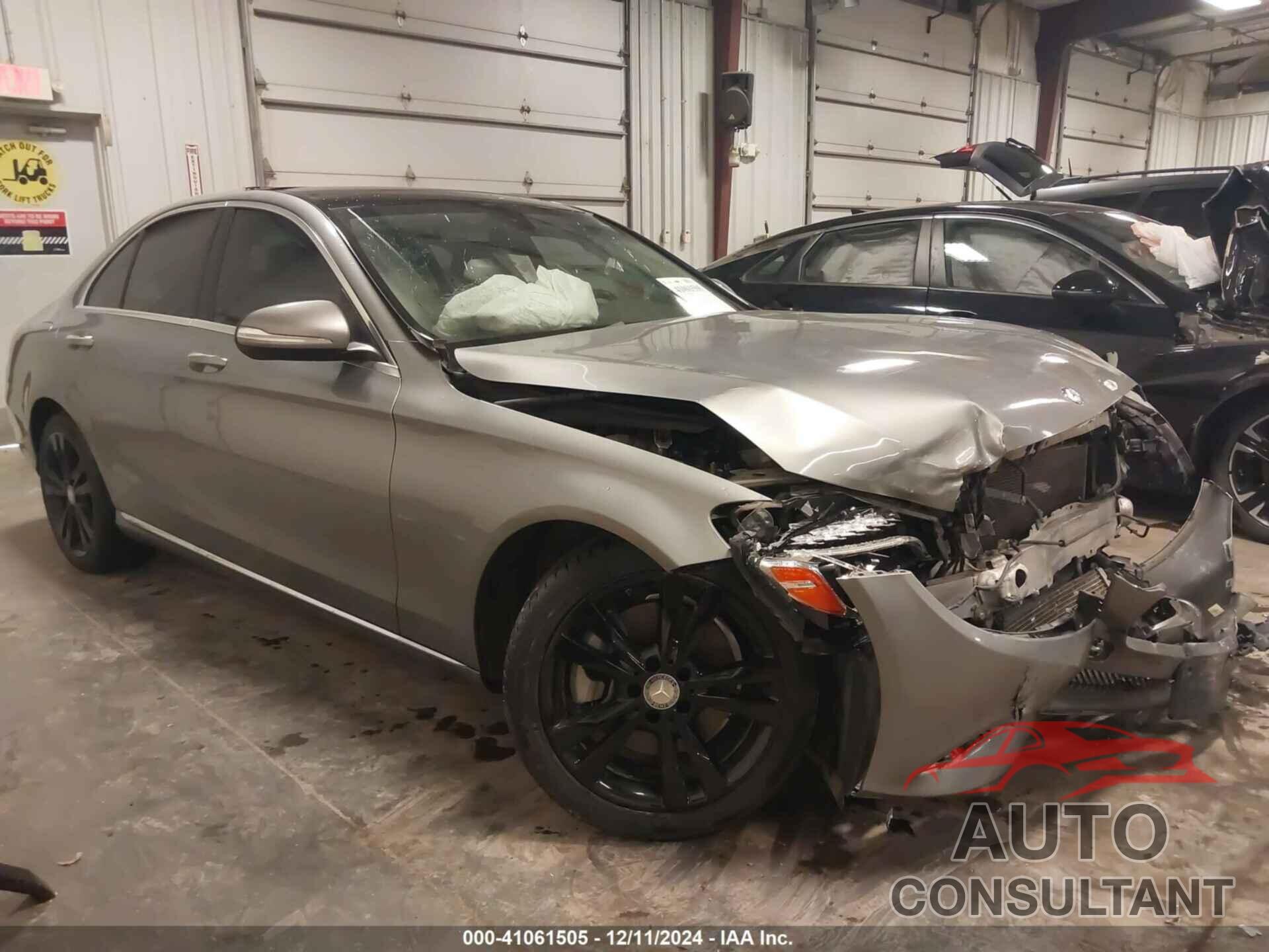 MERCEDES-BENZ C 300 2015 - 55SWF4KB2FU093420