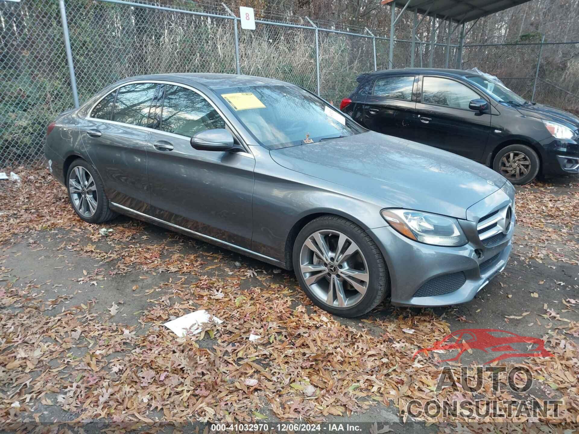 MERCEDES-BENZ C 300 2018 - 55SWF4JB9JU242710