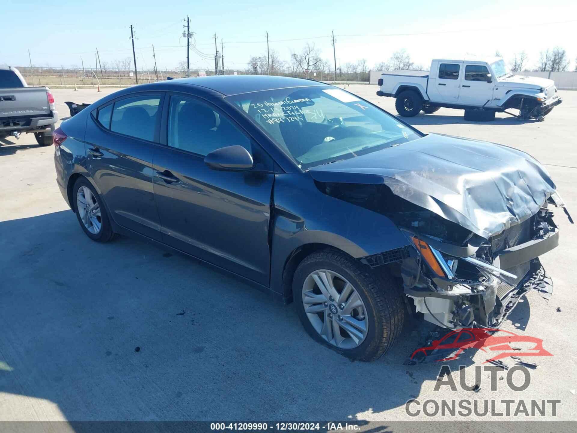 HYUNDAI ELANTRA 2020 - 5NPD84LF2LH625332