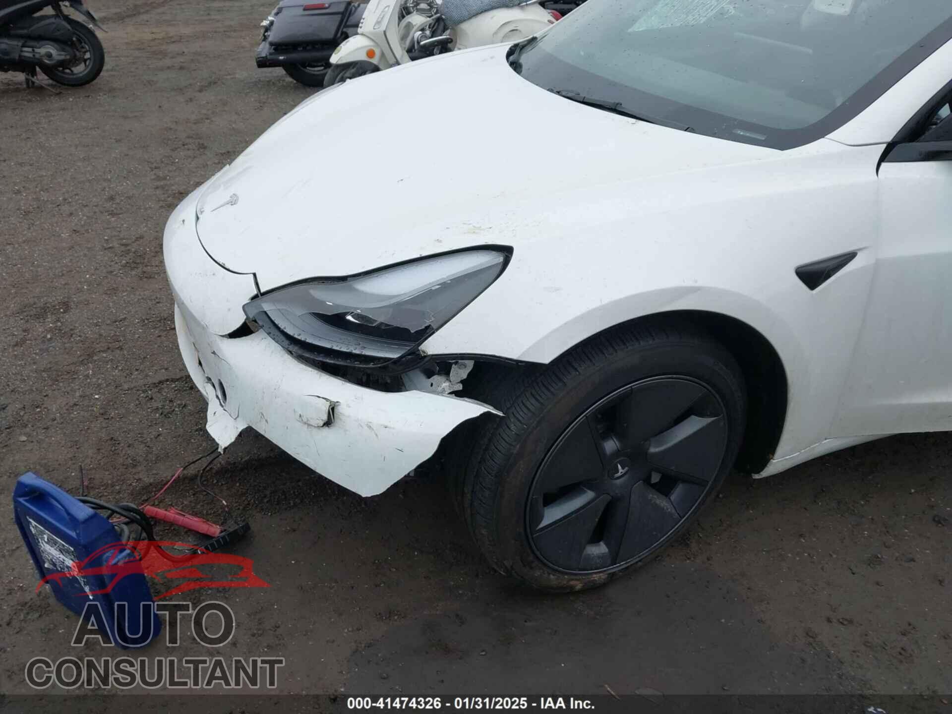 TESLA MODEL 3 2023 - 5YJ3E1EA4PF582654