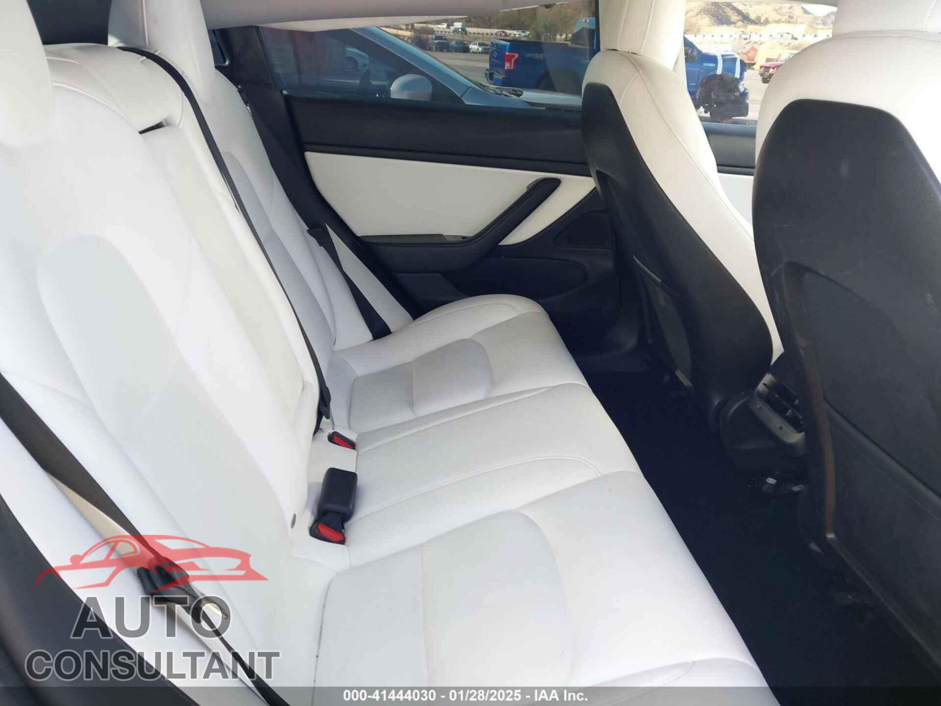TESLA MODEL 3 2020 - 5YJ3E1EA1LF615250