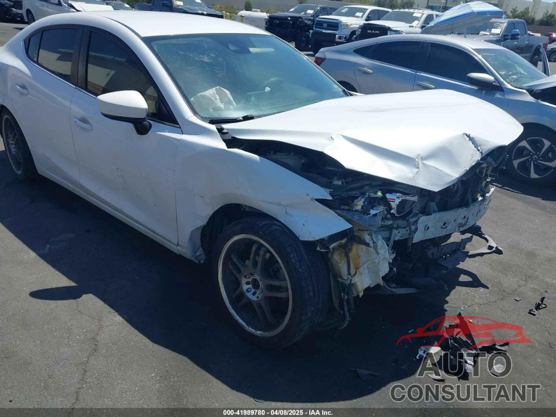 MAZDA MAZDA3 2018 - 3MZBN1V36JM203294