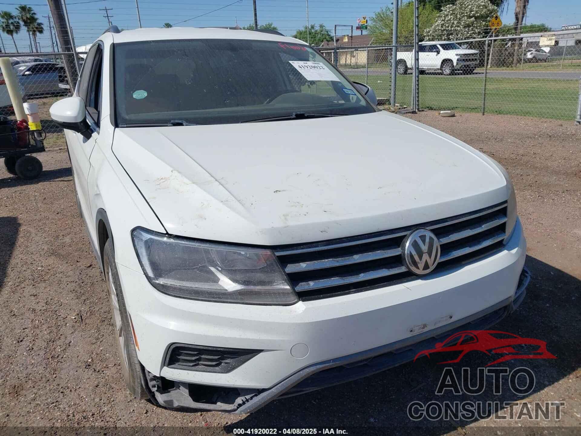 VOLKSWAGEN TIGUAN 2018 - 3VV2B7AX4JM163970
