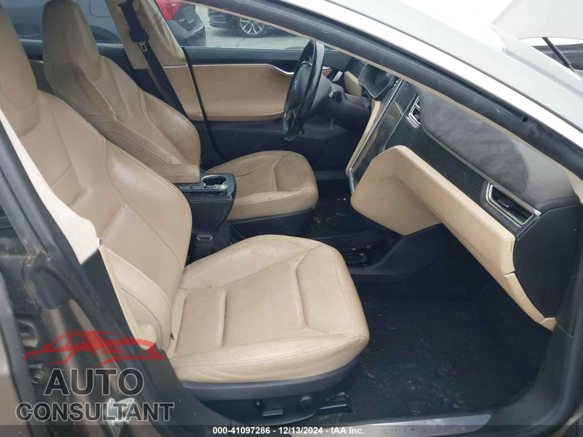 TESLA MODEL S 2015 - 5YJSA1S24FF087048