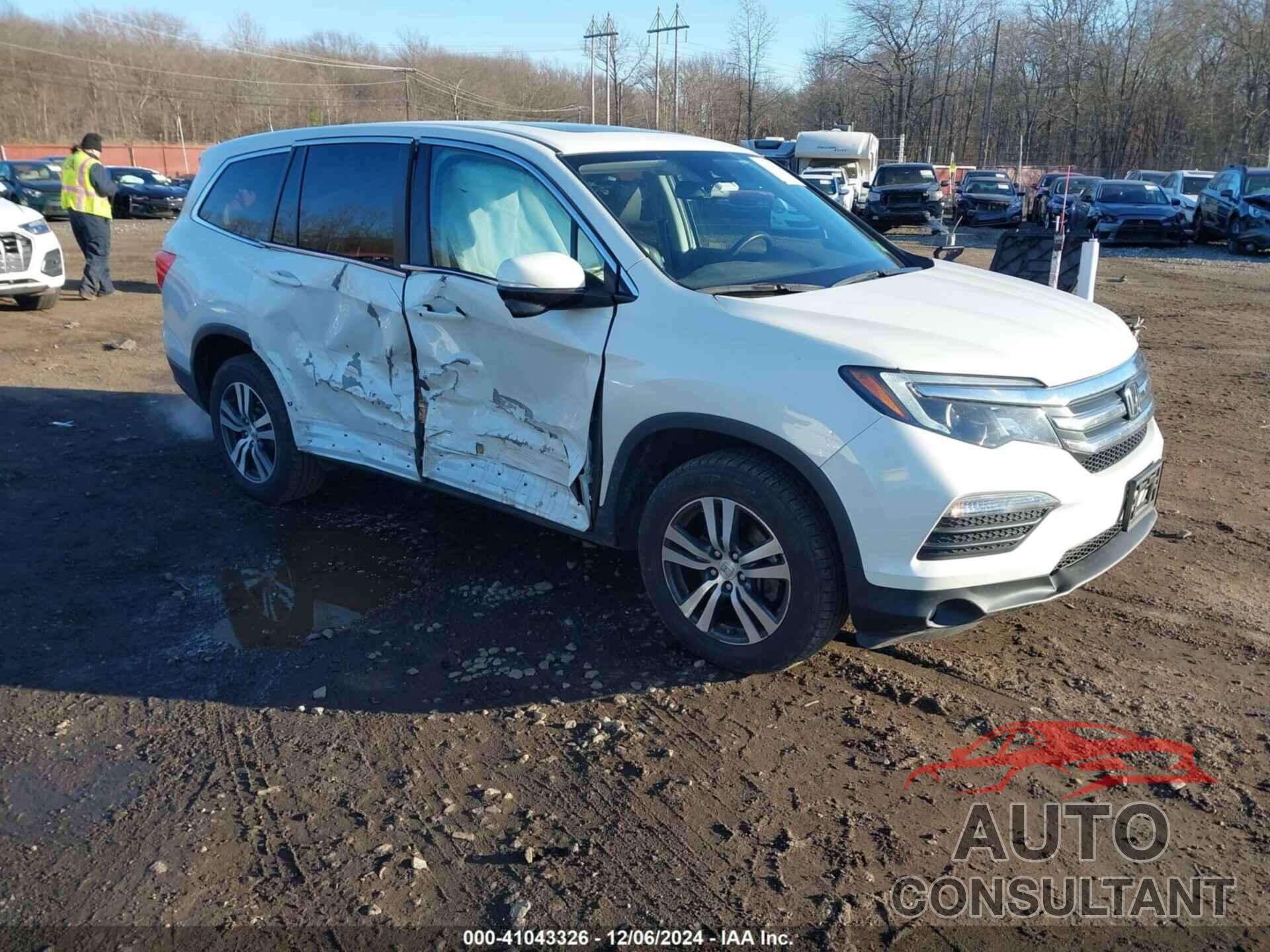 HONDA PILOT 2018 - 5FNYF6H66JB024903