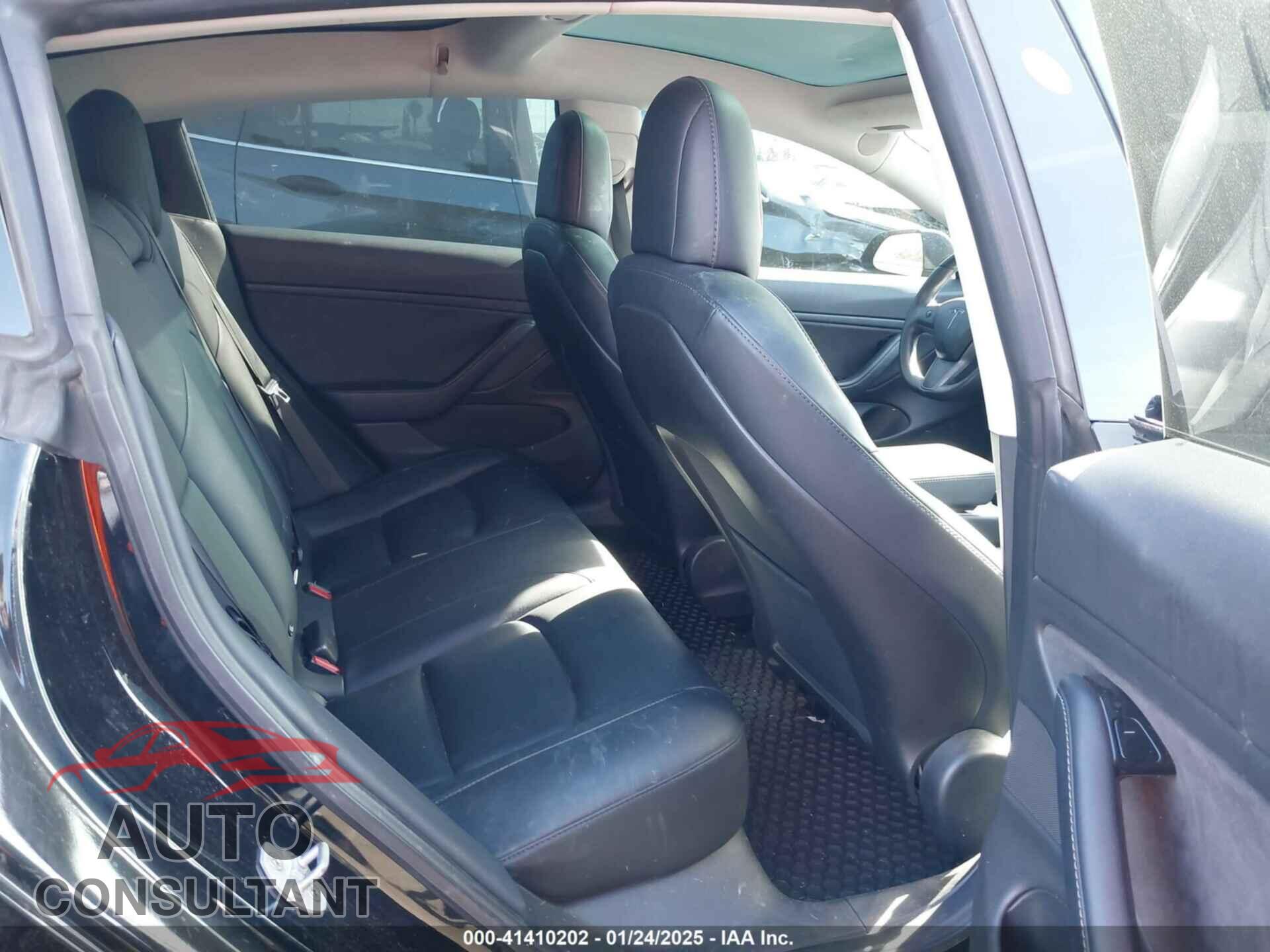 TESLA MODEL 3 2018 - 5YJ3E1EA9JF109050