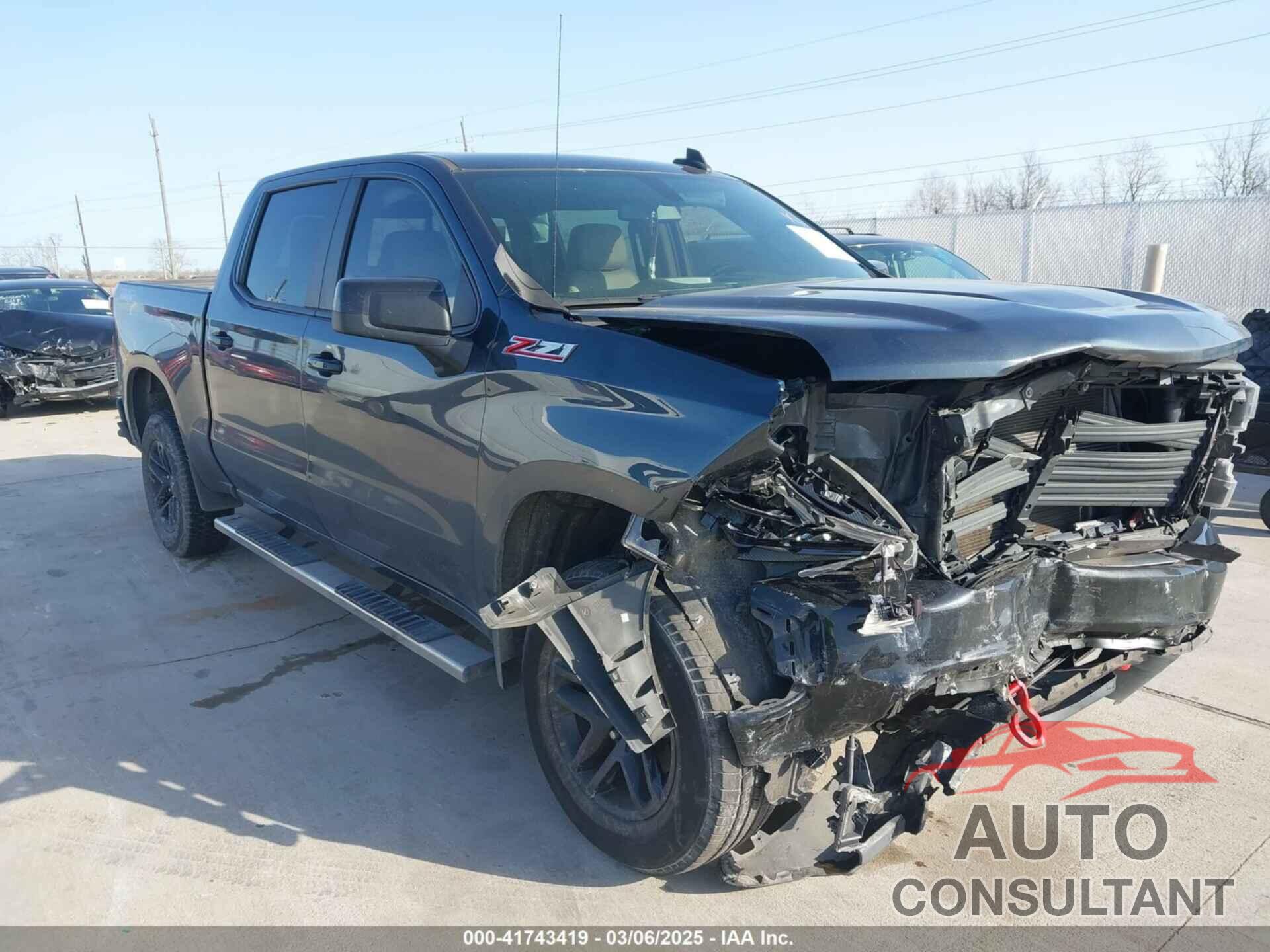 CHEVROLET SILVERADO 1500 2021 - 1GCPYFED3MZ132225