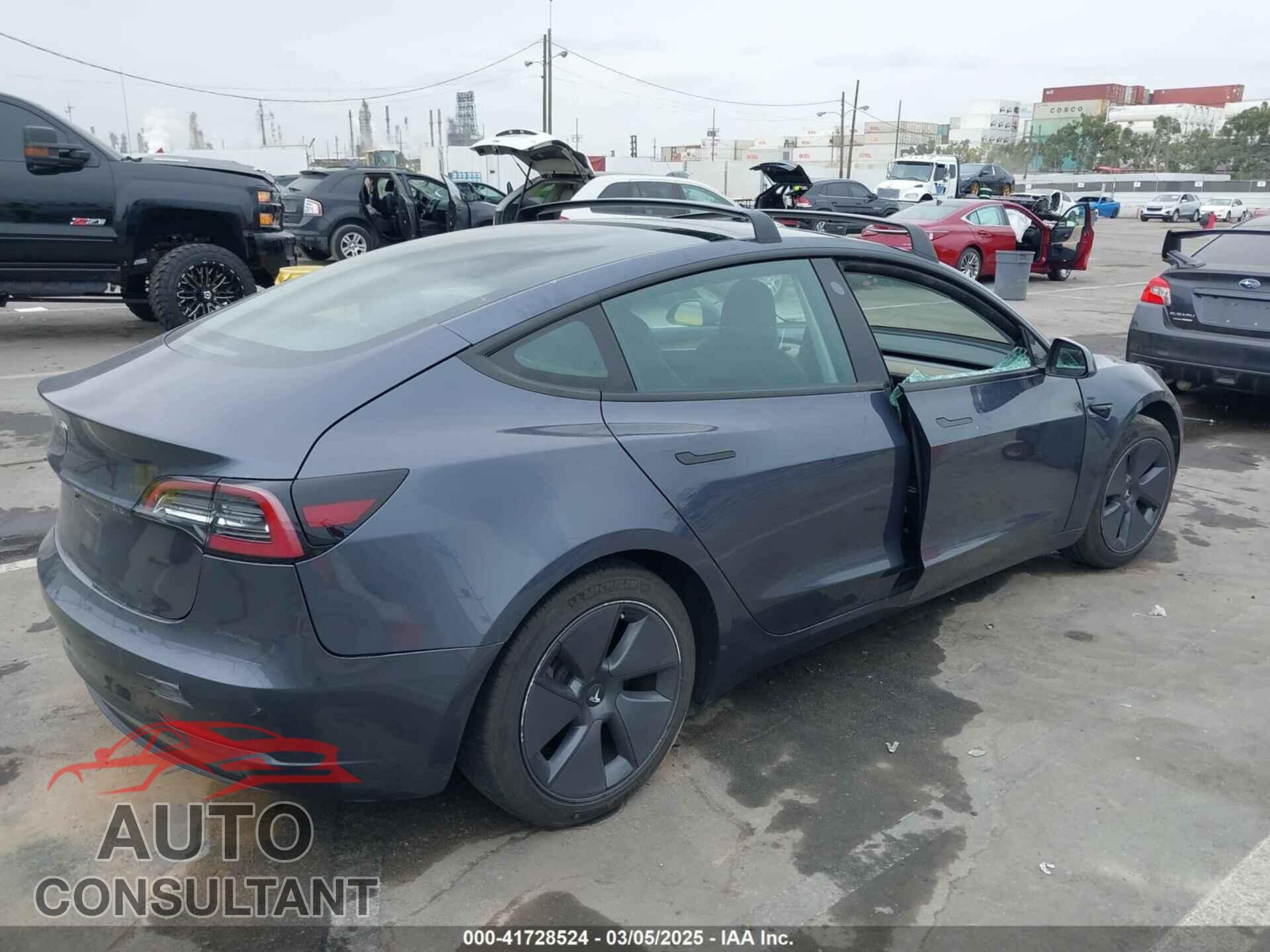 TESLA MODEL 3 2023 - 5YJ3E1EA5PF400492