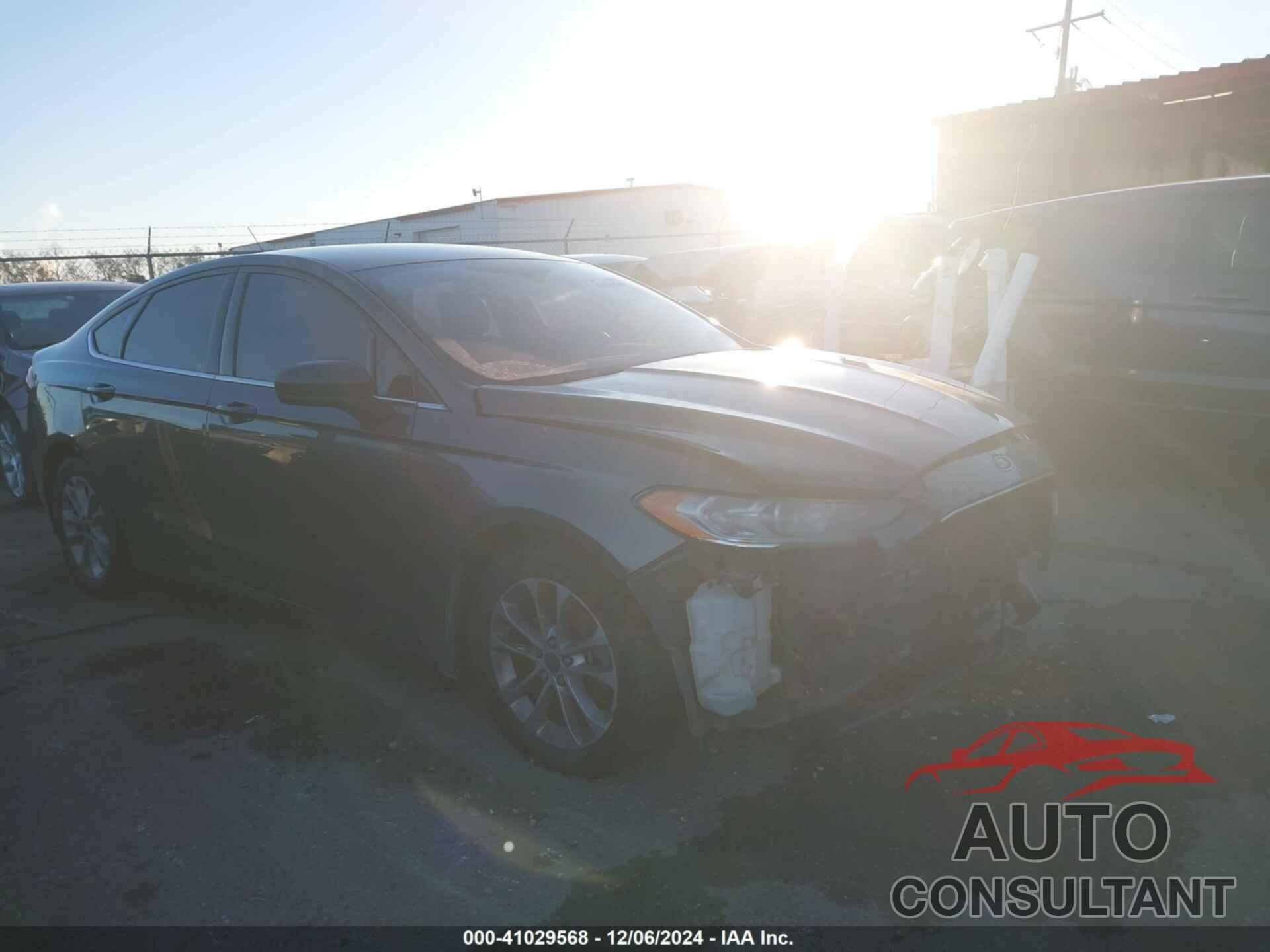 FORD FUSION 2018 - 3FA6P0HD9JR276942