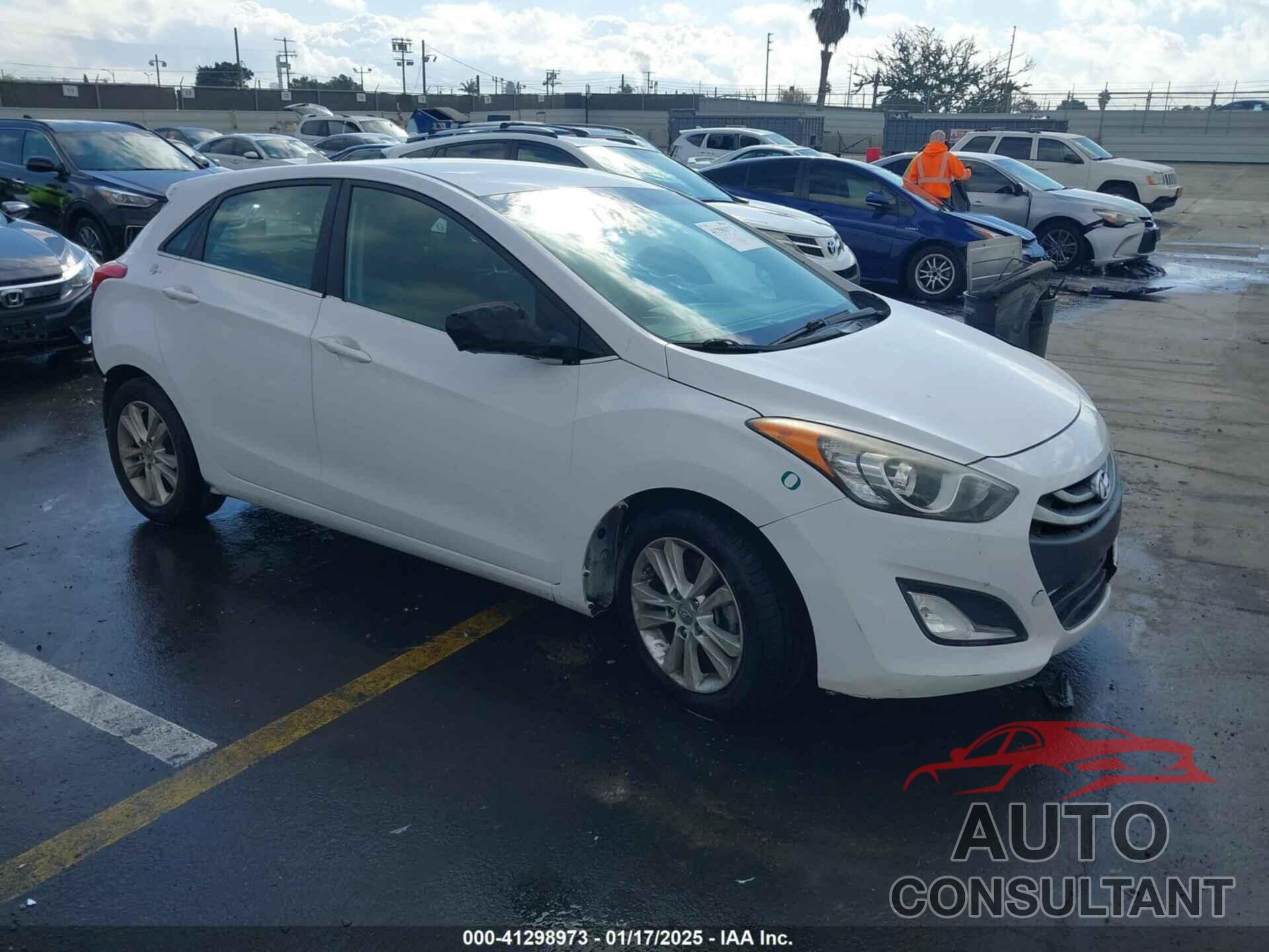 HYUNDAI ELANTRA GT 2013 - KMHD35LE3DU088520