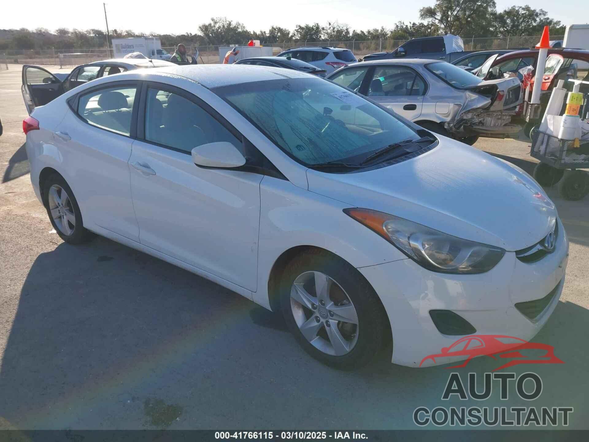 HYUNDAI ELANTRA 2013 - 5NPDH4AE9DH369878