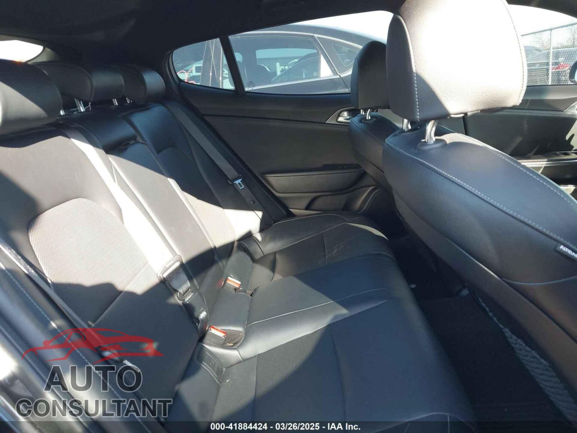KIA STINGER 2021 - KNAE35LC4M6097199