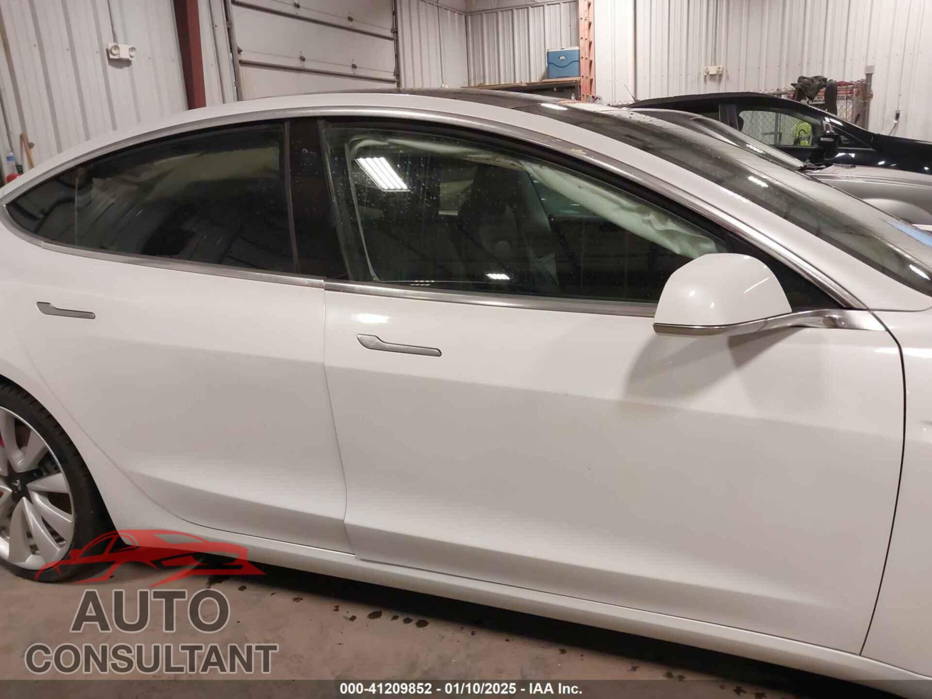 TESLA MODEL 3 2018 - 5YJ3E1EB5JF084446