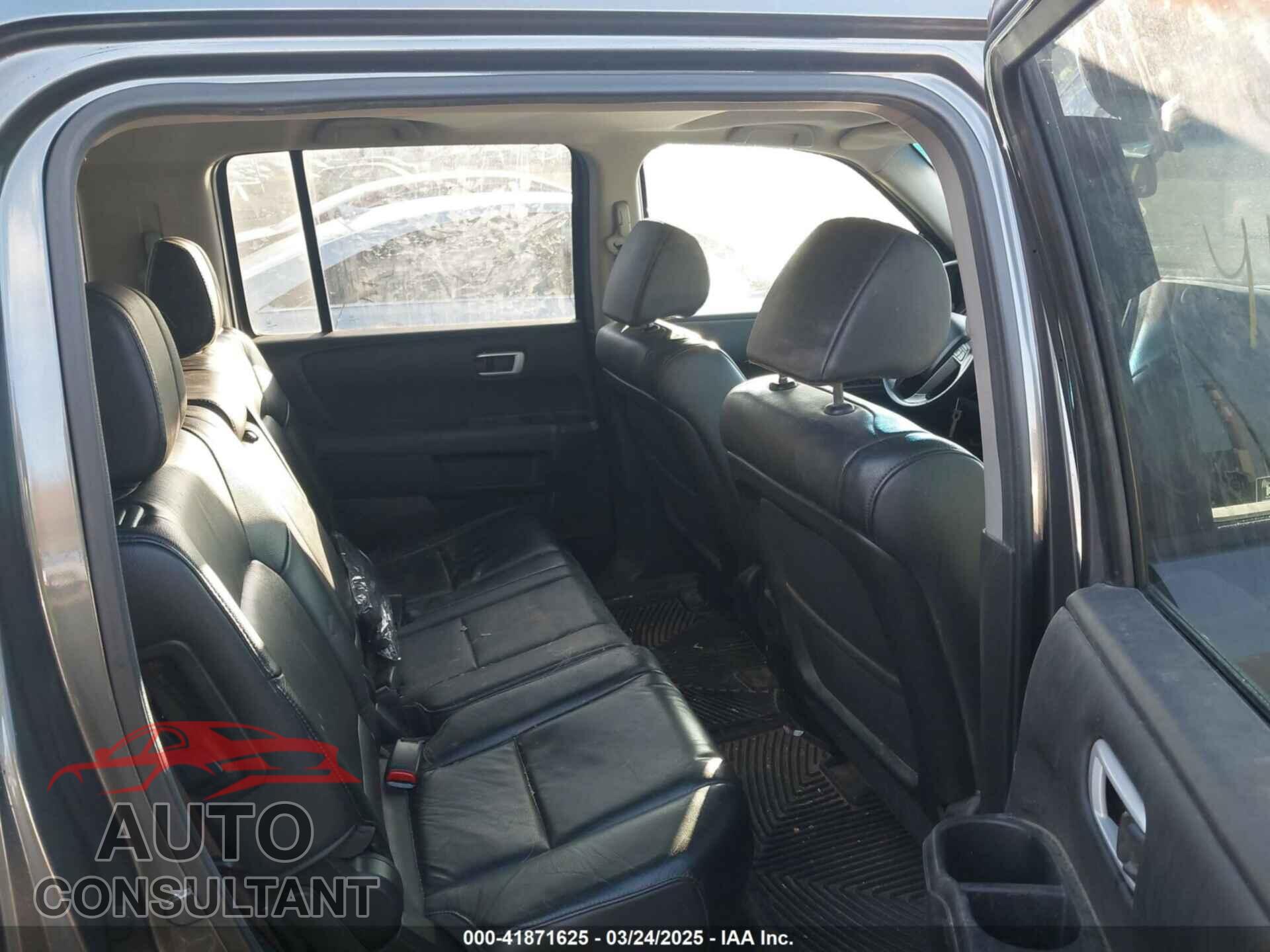 HONDA PILOT 2012 - 5FNYF4H52CB034259