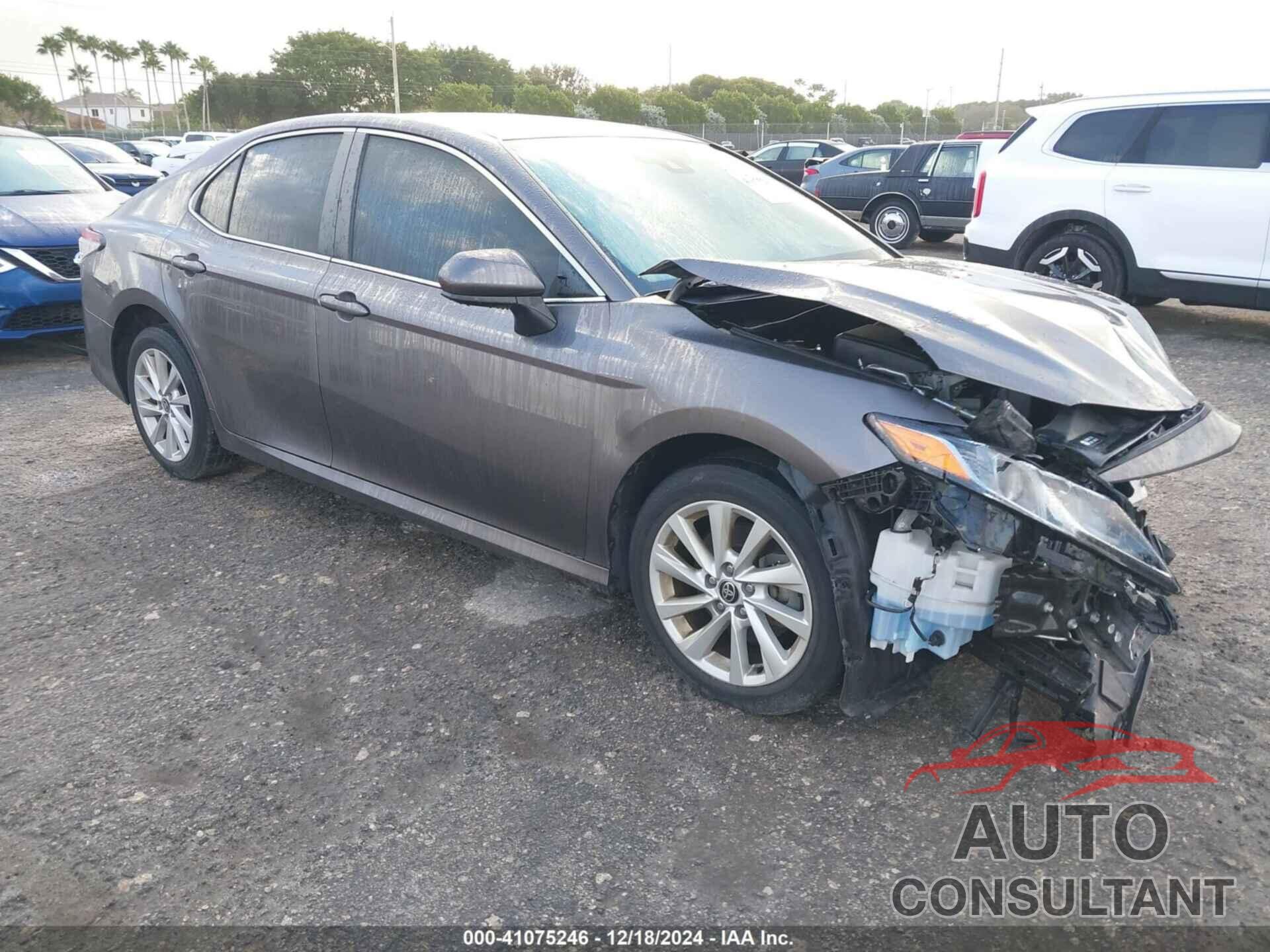 TOYOTA CAMRY 2021 - 4T1C11AK2MU594665