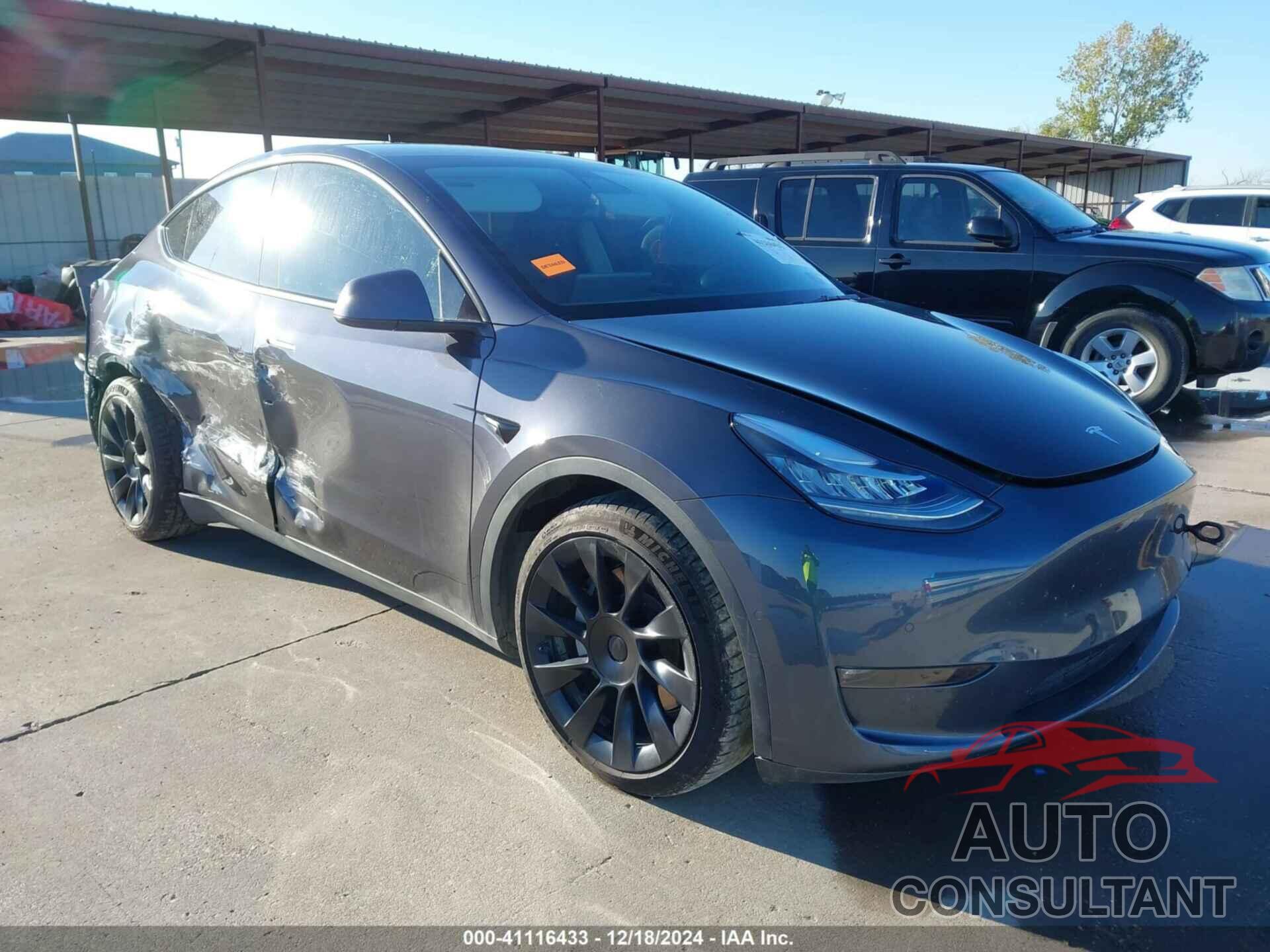 TESLA MODEL Y 2021 - 5YJYGDEE5MF190153