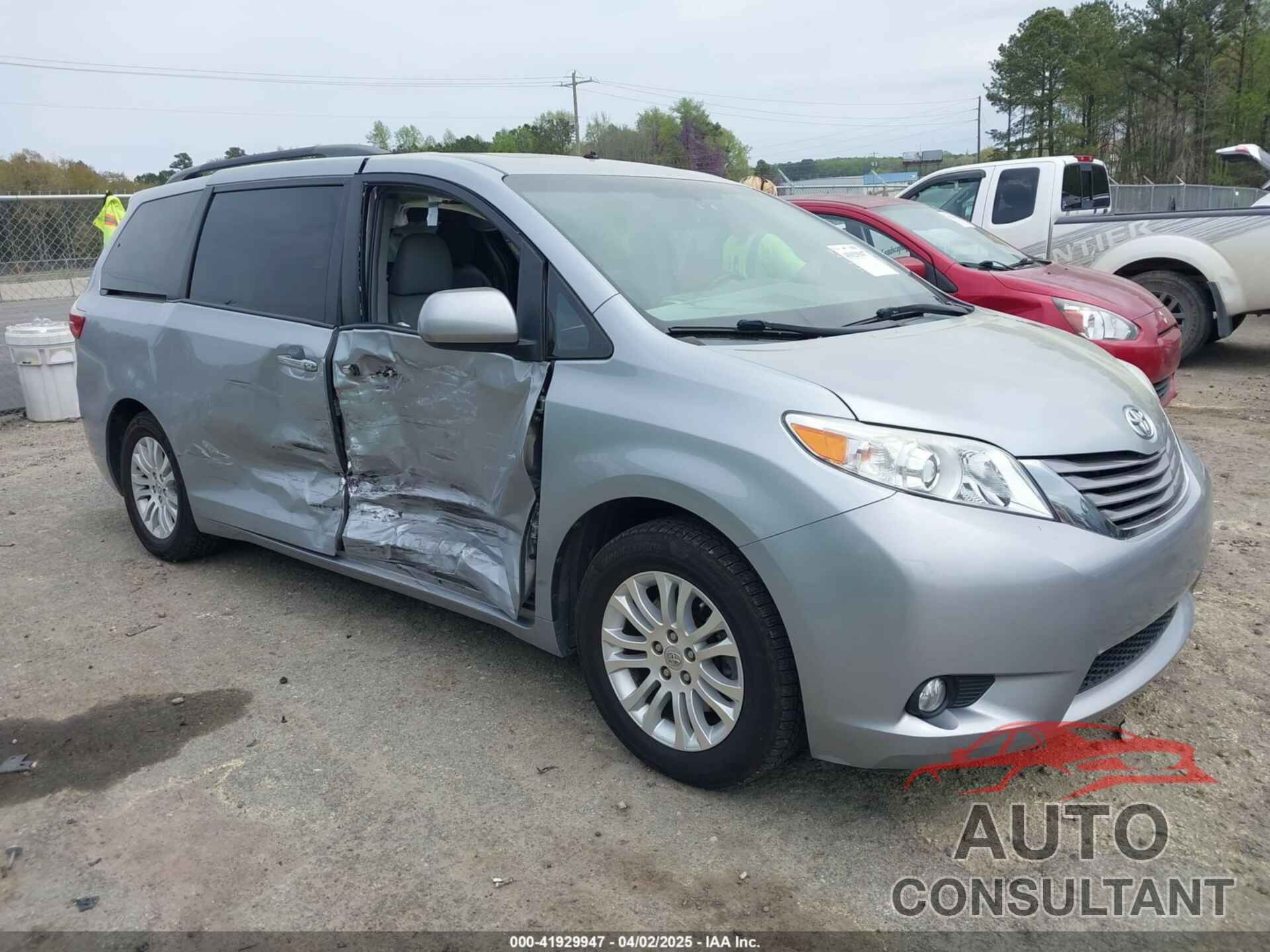 TOYOTA SIENNA 2016 - 5TDYK3DC5GS707637