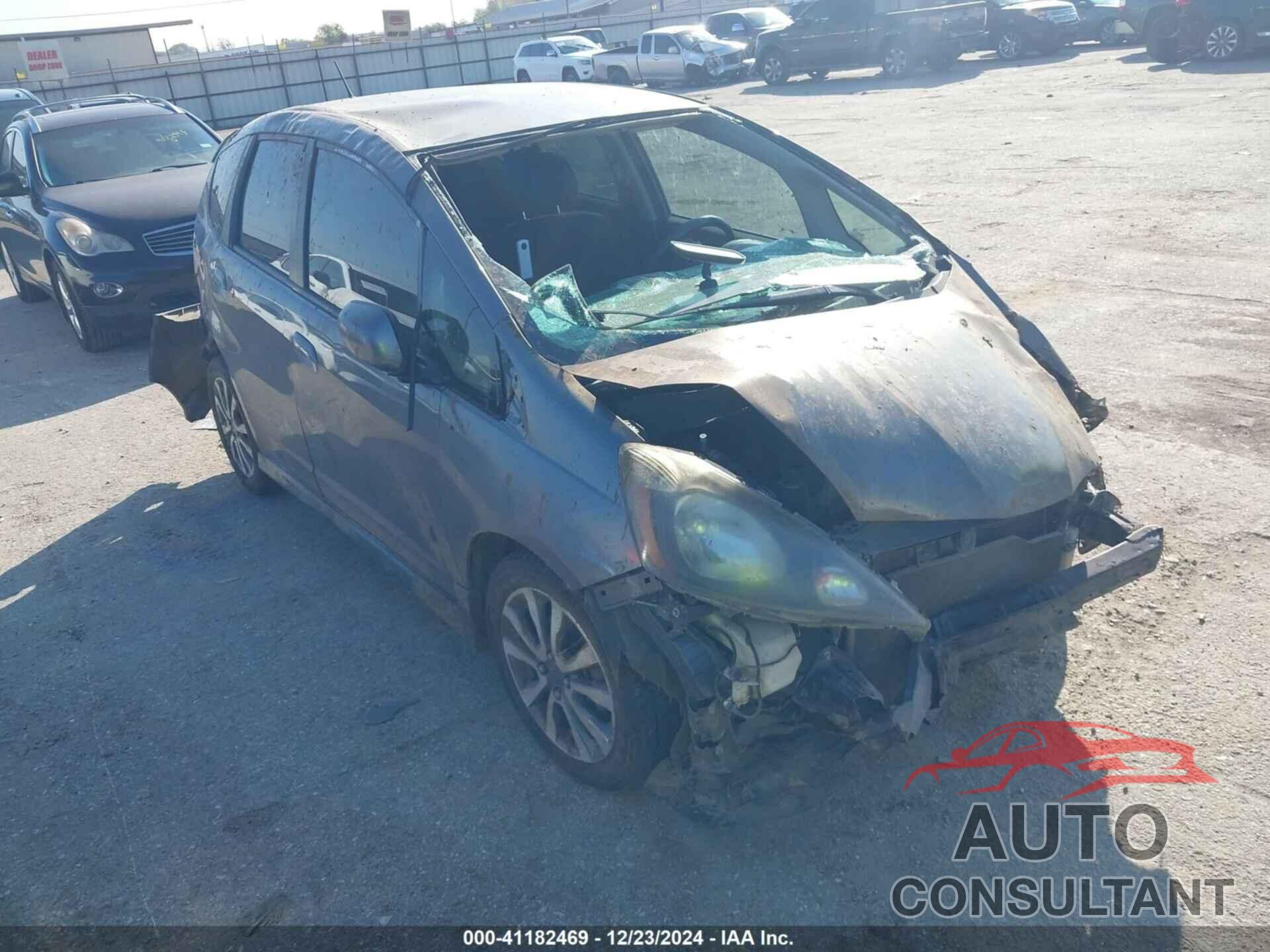HONDA FIT 2013 - JHMGE8H58DC058956