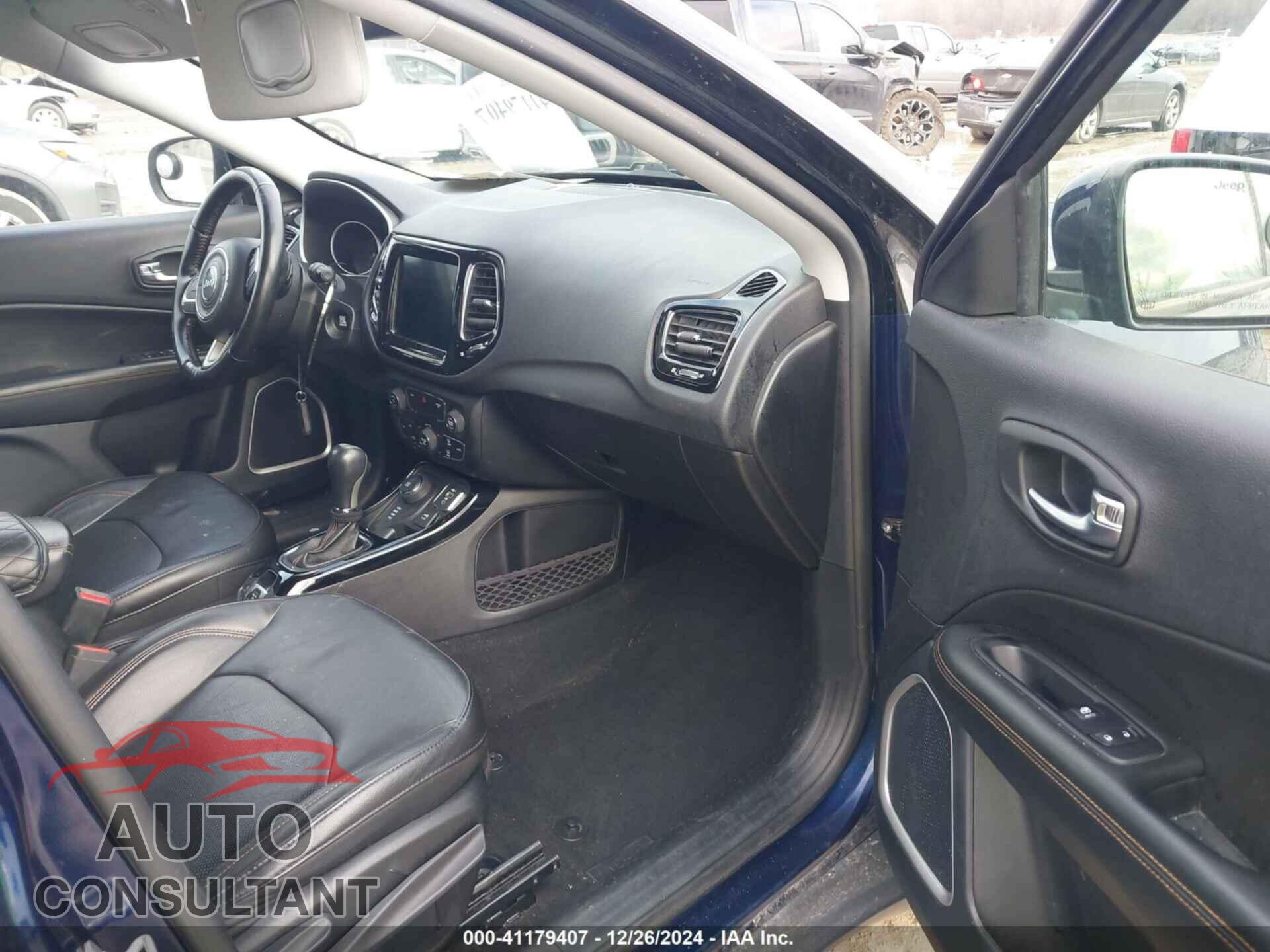 JEEP COMPASS 2020 - 3C4NJDCB2LT164526