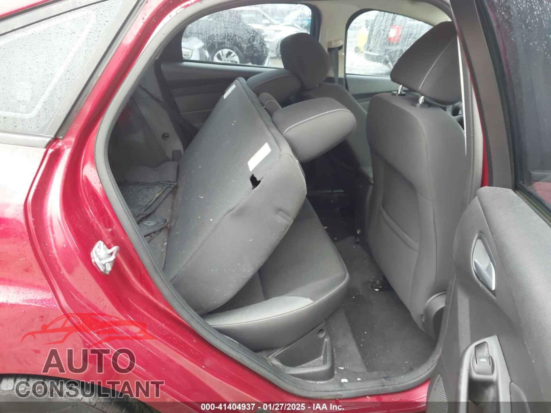 FORD FOCUS 2013 - 1FADP3F20DL204797