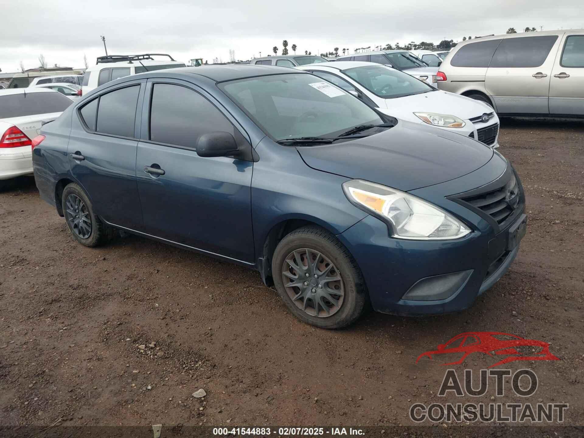 NISSAN VERSA 2015 - 3N1CN7APXFL885020