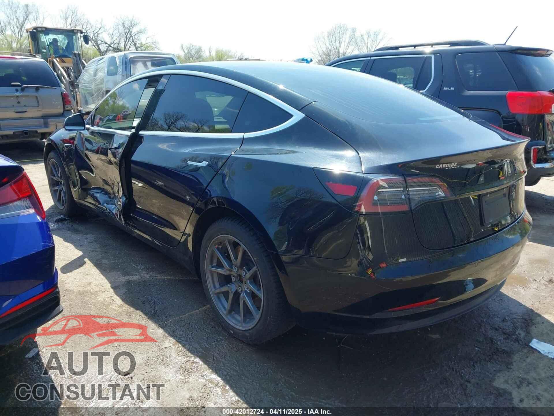 TESLA MODEL 3 2019 - 5YJ3E1EA4KF296859