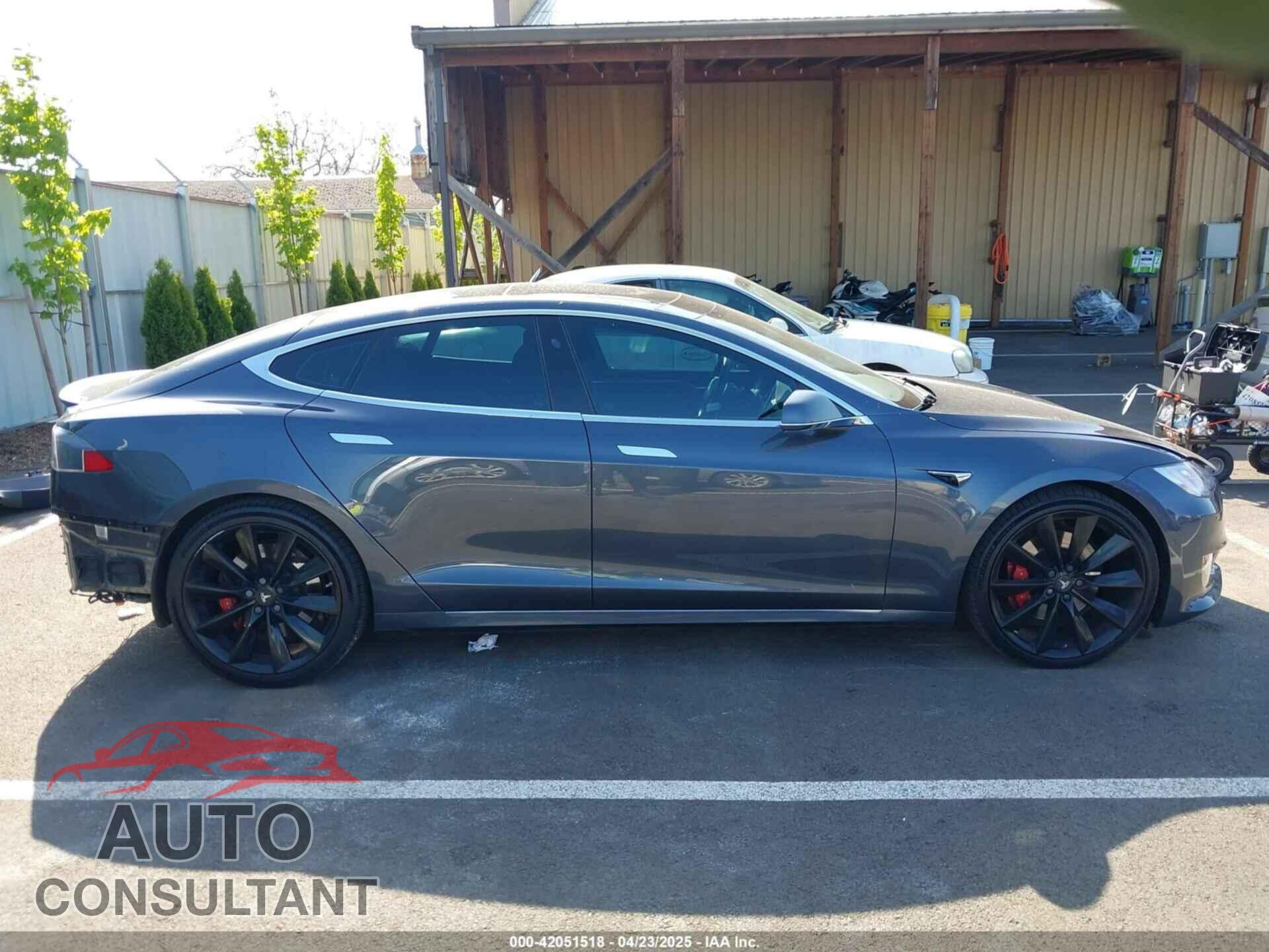 TESLA MODEL S 2017 - 5YJSA1E49HF189008