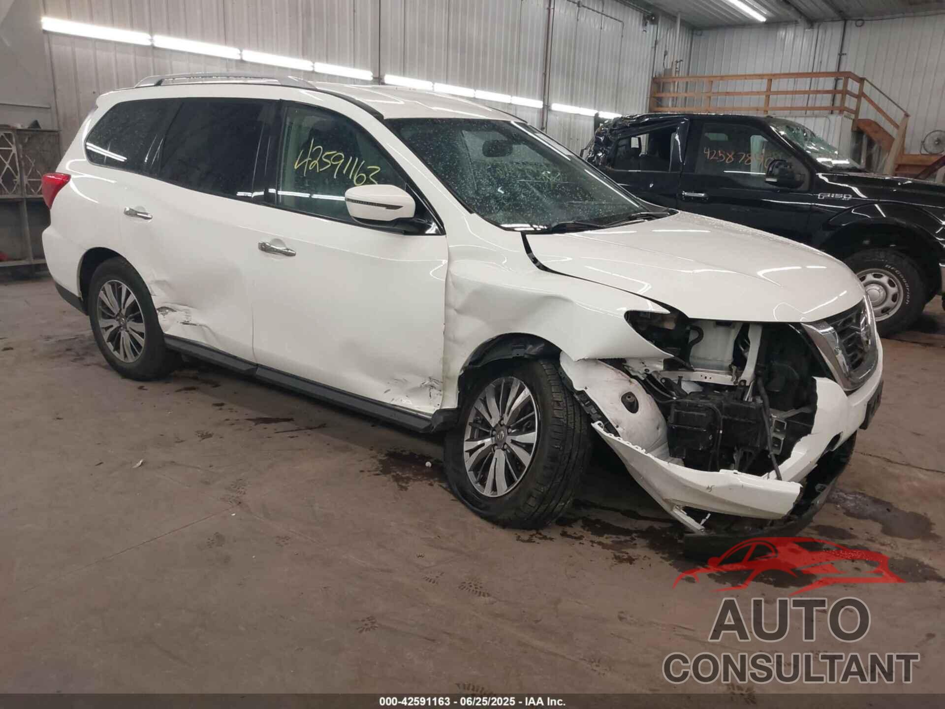 NISSAN PATHFINDER 2018 - 5N1DR2MMXJC670733