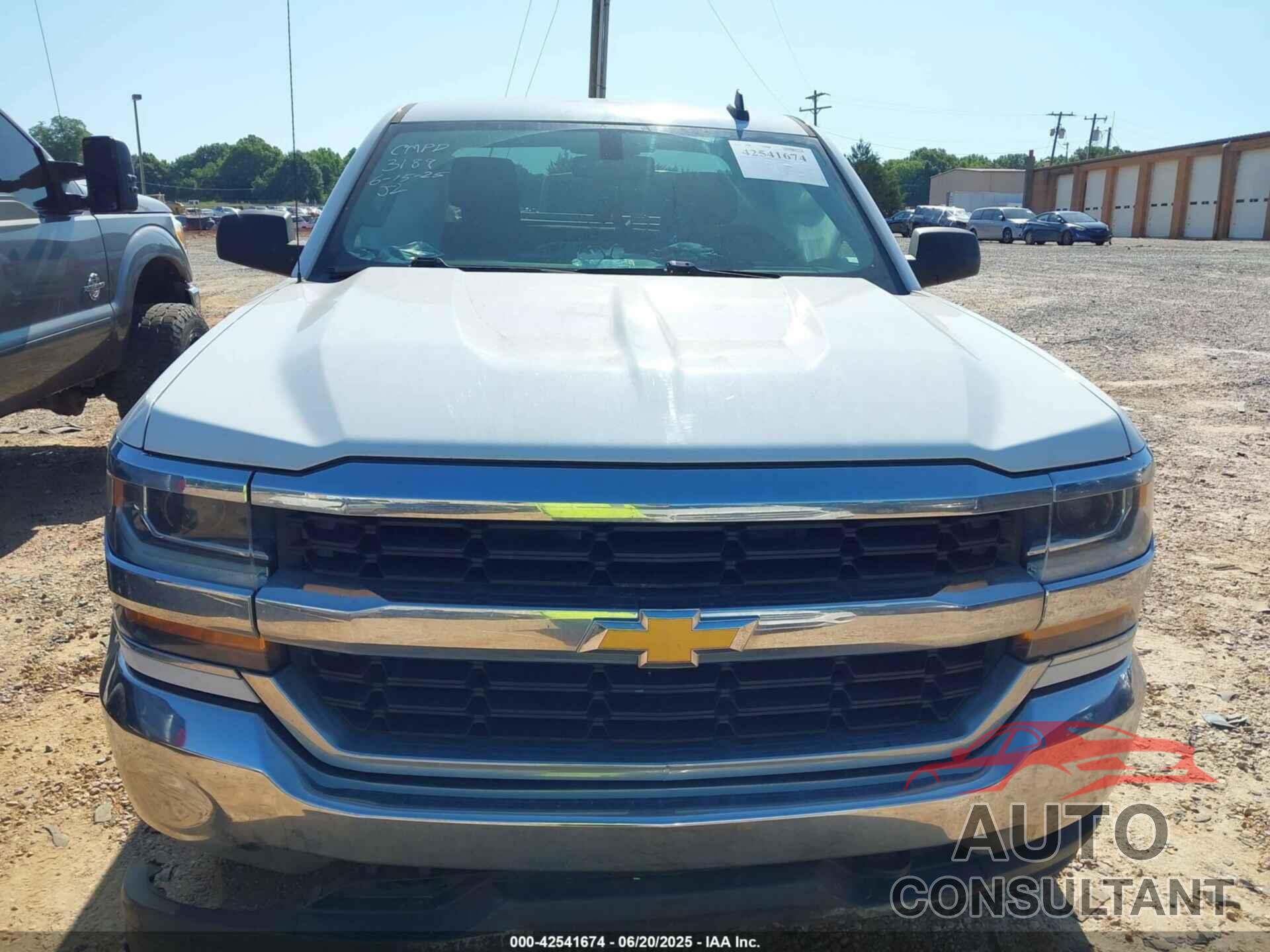 CHEVROLET SILVERADO 1500 2017 - 1GCRCNEH1HZ318906