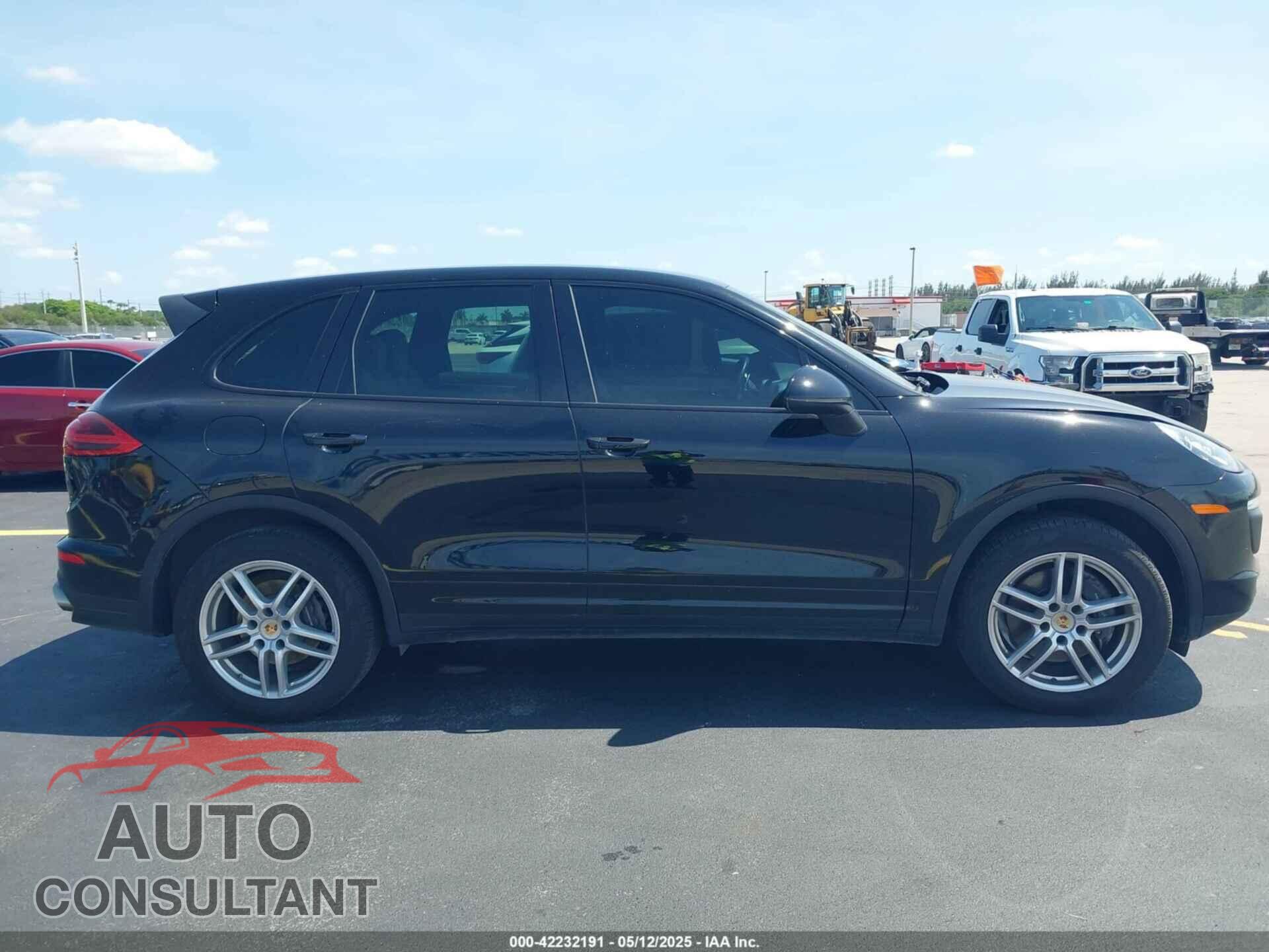PORSCHE CAYENNE 2016 - WP1AA2A25GLA09331