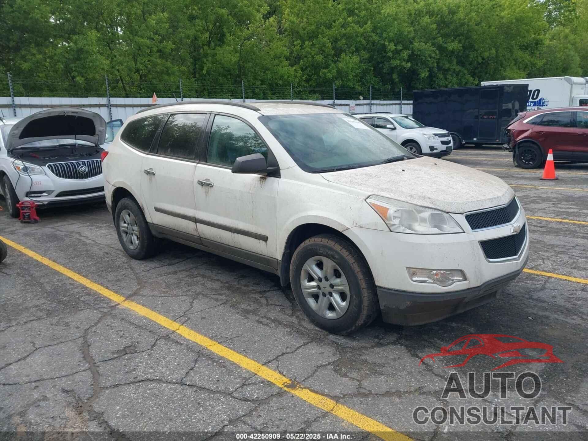 CHEVROLET TRAVERSE 2011 - 1GNKREED1BJ261696