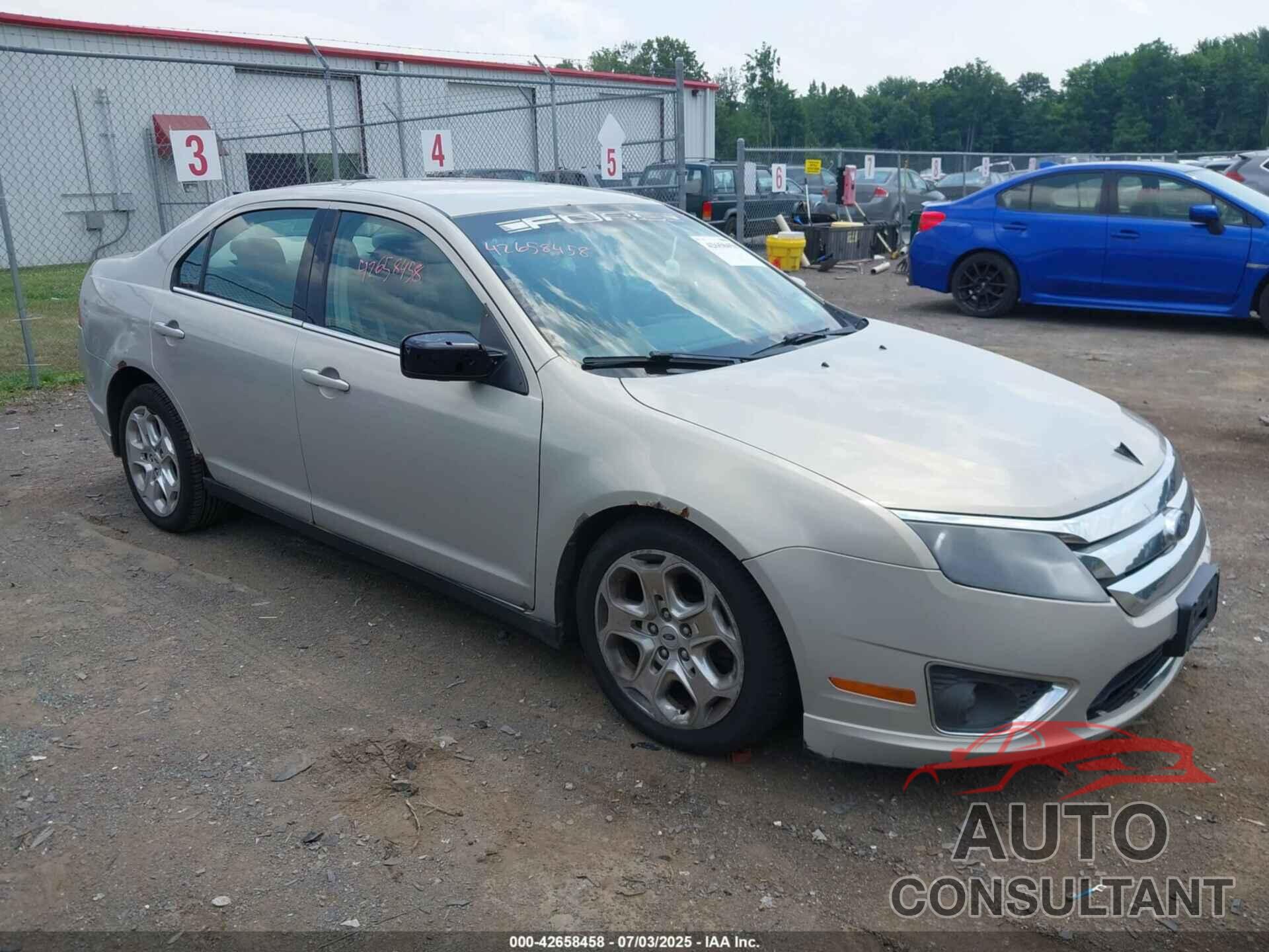FORD FUSION 2010 - 3FAHP0HA3AR141275