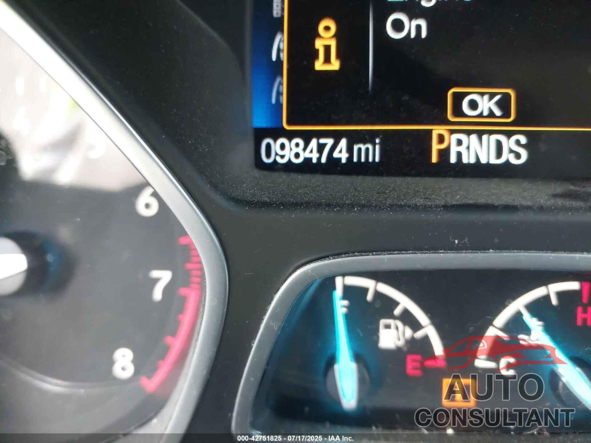 FORD ESCAPE 2017 - 1FMCU9GD0HUD01589