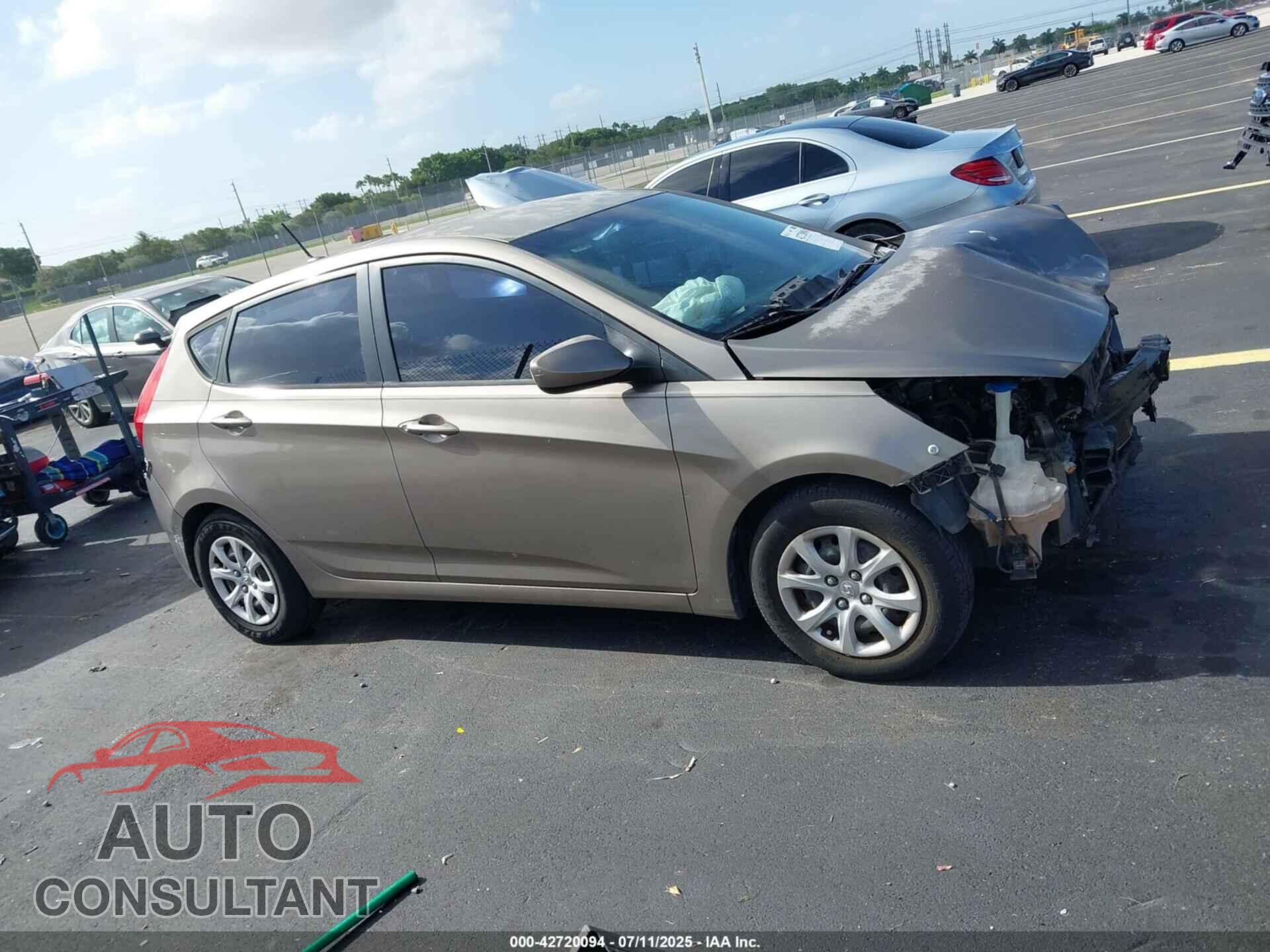HYUNDAI ACCENT 2012 - KMHCT5AE1CU007575