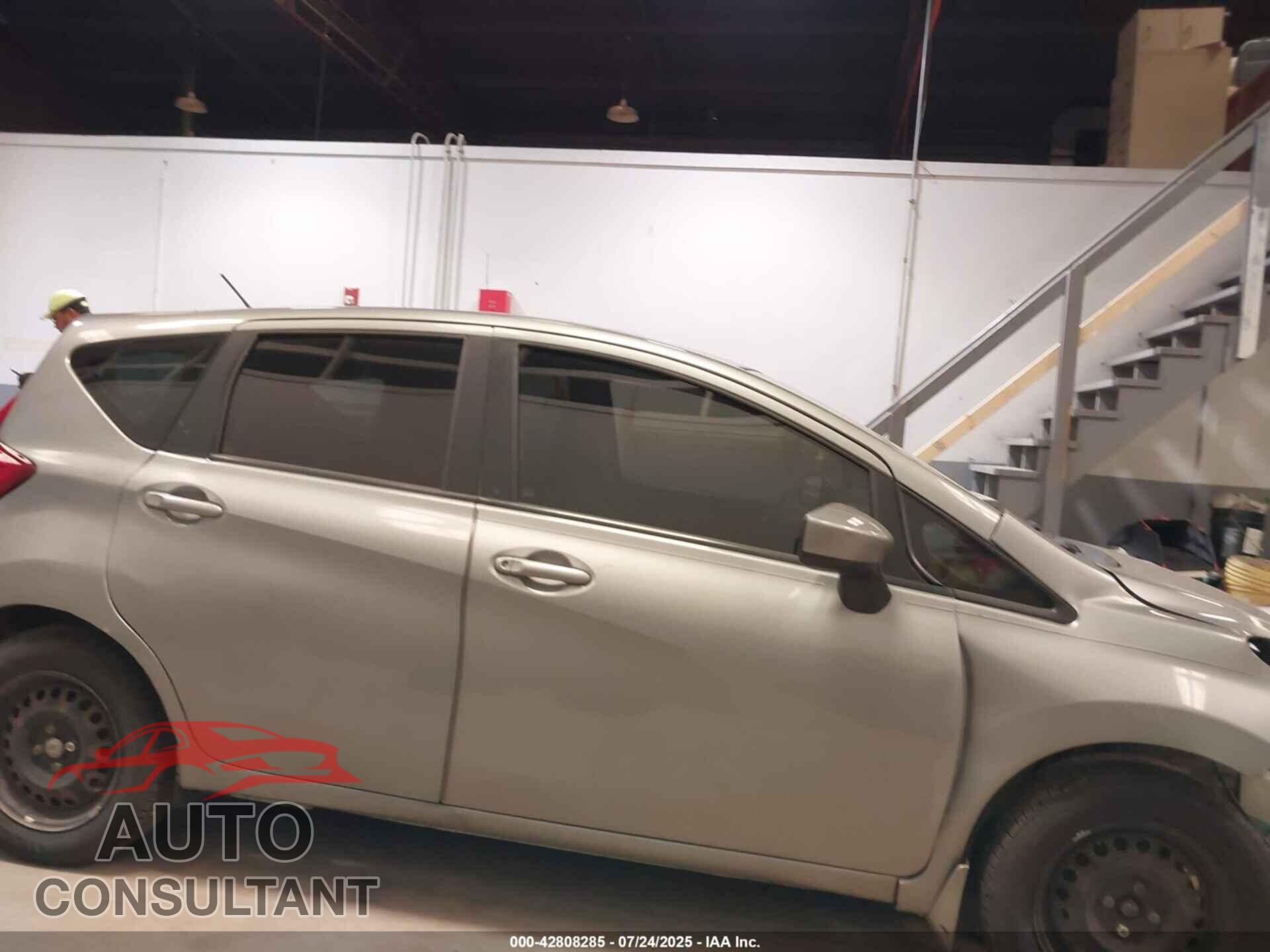 NISSAN VERSA NOTE 2015 - 3N1CE2CP3FL443759