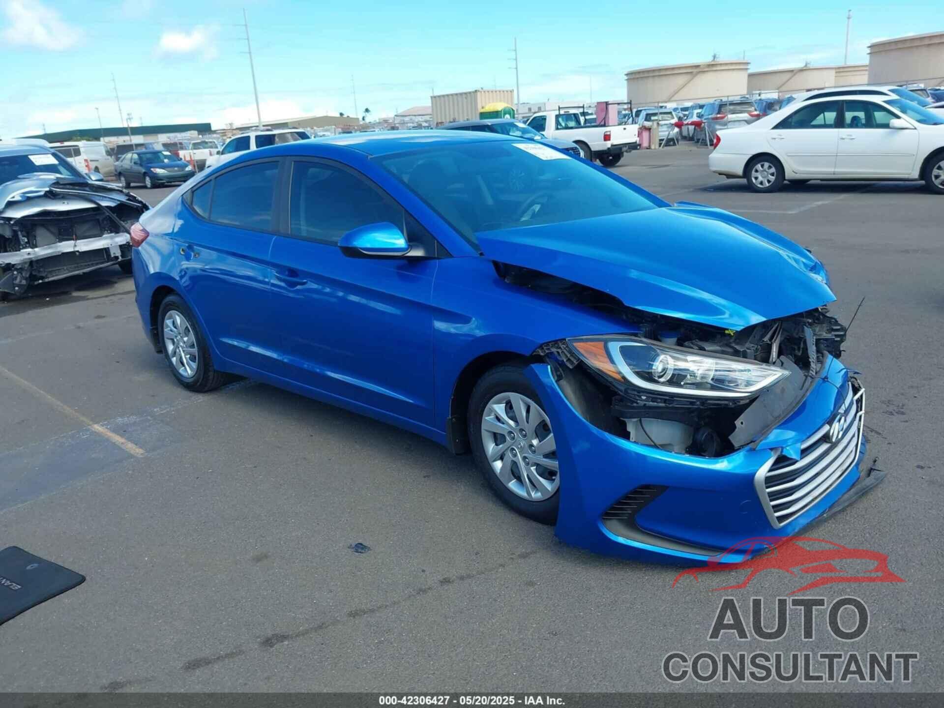 HYUNDAI ELANTRA 2018 - KMHD74LF8JU478094