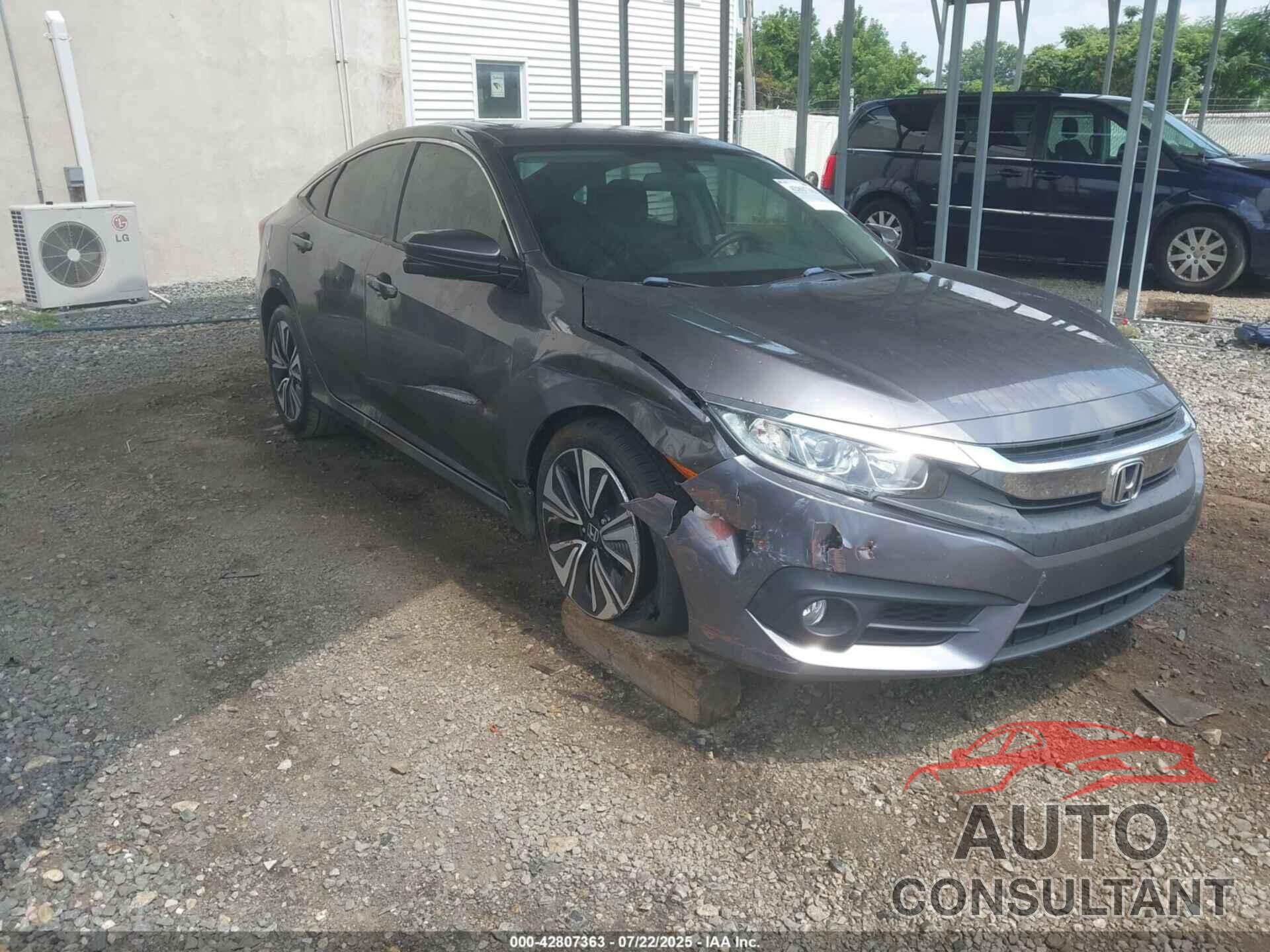 HONDA CIVIC 2018 - JHMFC1F37JX041547